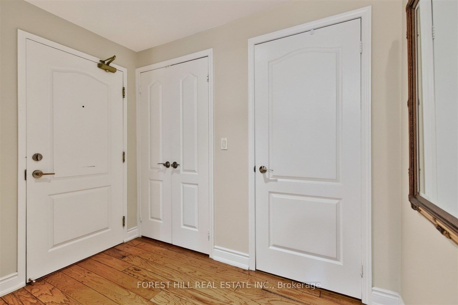 20 Collier Street 903, Toronto, ON M4W 3Y4 photo 5