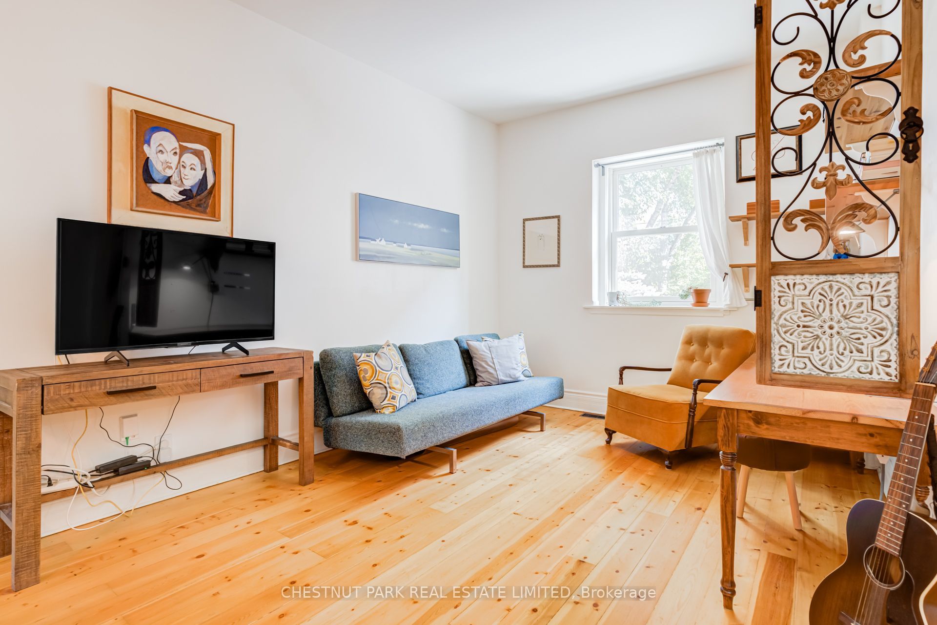 10 Sackville Place, Toronto, ON M4X 1A4 photo 4
