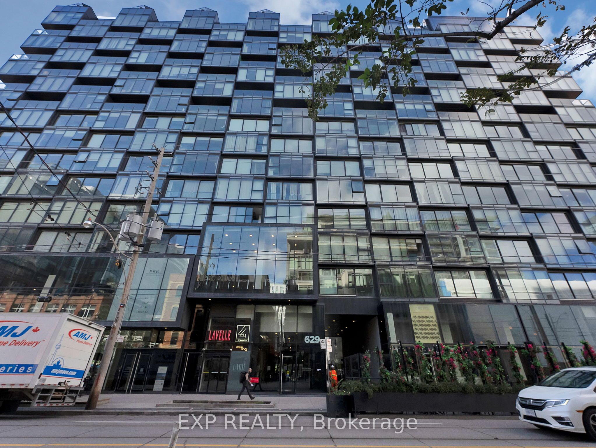629 King Street W 1112, Toronto, ON M5V 0G9 photo 4