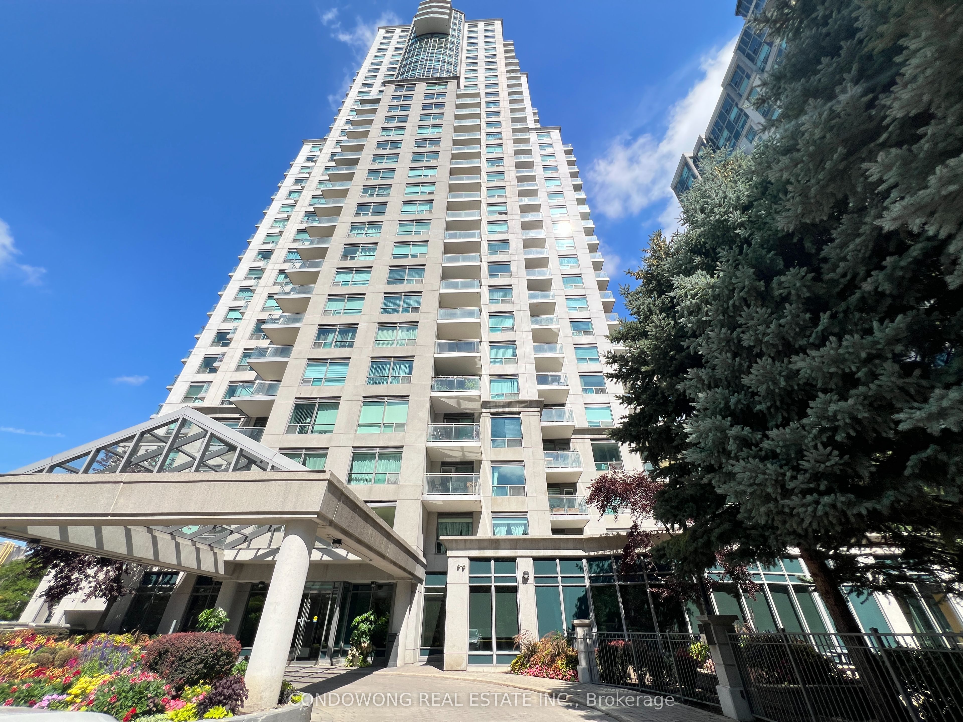 21 Hillcrest Avenue 2504, Toronto, ON M2N 7K2