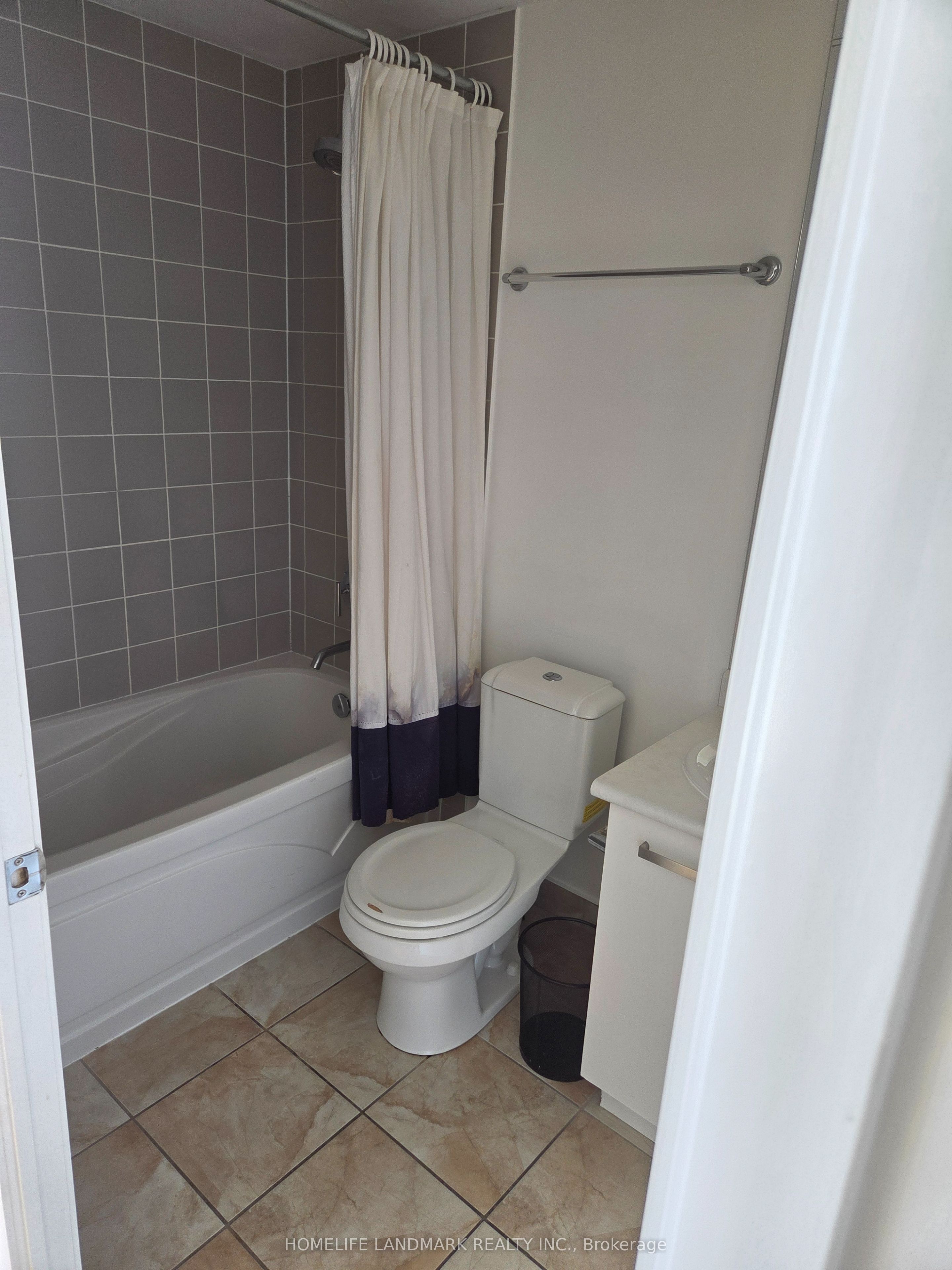 832 Bay Street 4209, Toronto, ON M5S 1Z6 photo 4