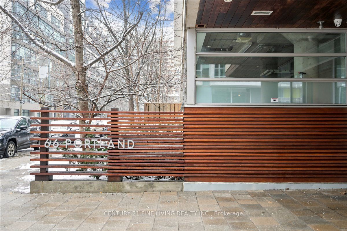 66 Portland Street 211, Toronto, ON M5V 2M6