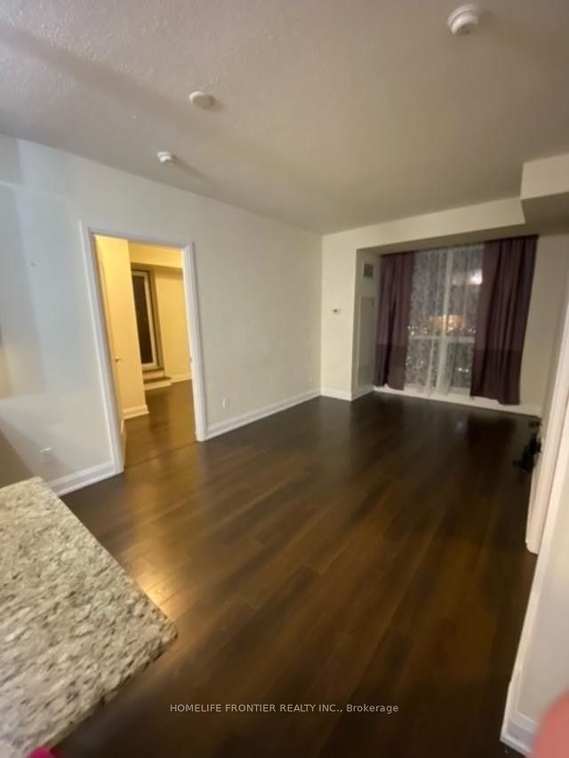 18 Graydon Hall Drive 2211, Toronto, ON M3A 2Z9 photo 5