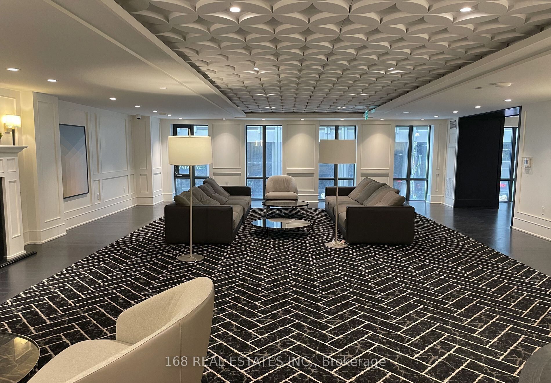 955 Bay Street 2504, Toronto, ON M5S 0C6 photo 2