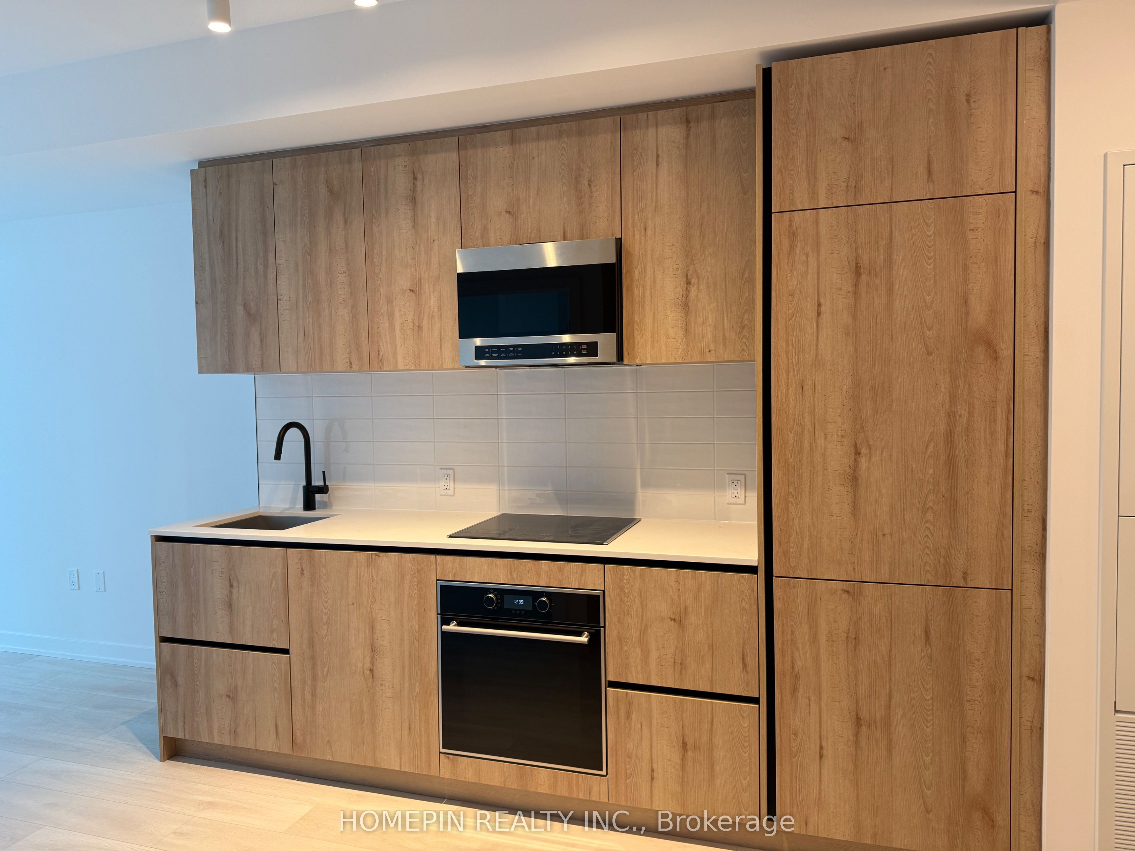 127 Broadway Avenue 2508, Toronto, ON M4P 1V3 photo 4