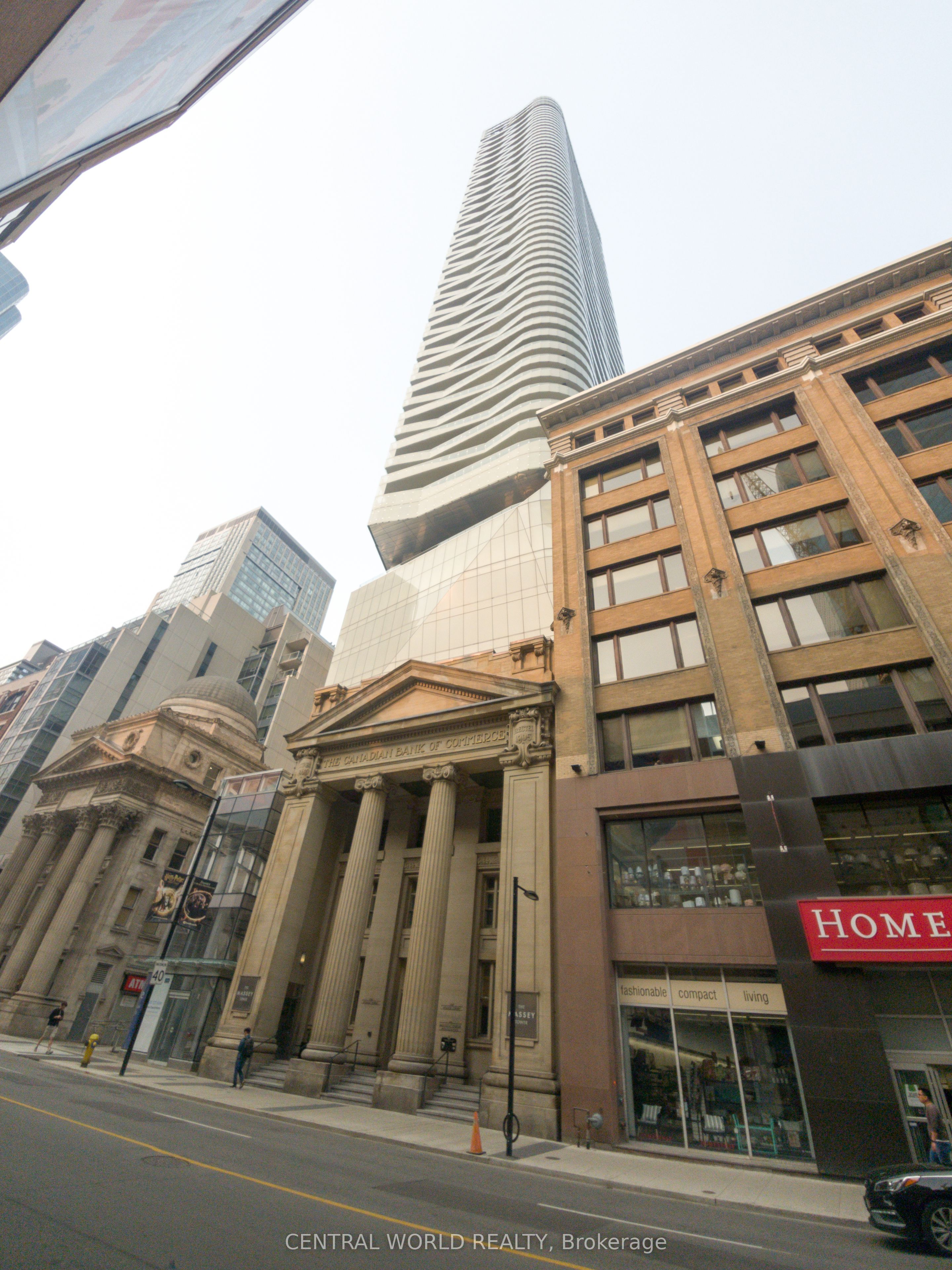 197 Yonge Street 2008, Toronto, ON M5B 0C4 photo 2