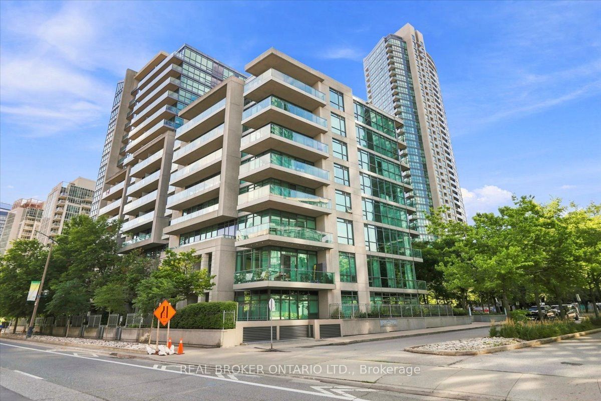 209 Fort York Boulevard 1468, Toronto, ON M5V 4A1