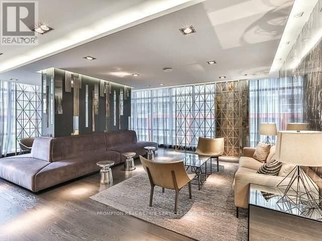 30 Nelson Street 407, Toronto, ON M5V 0H5 photo 4