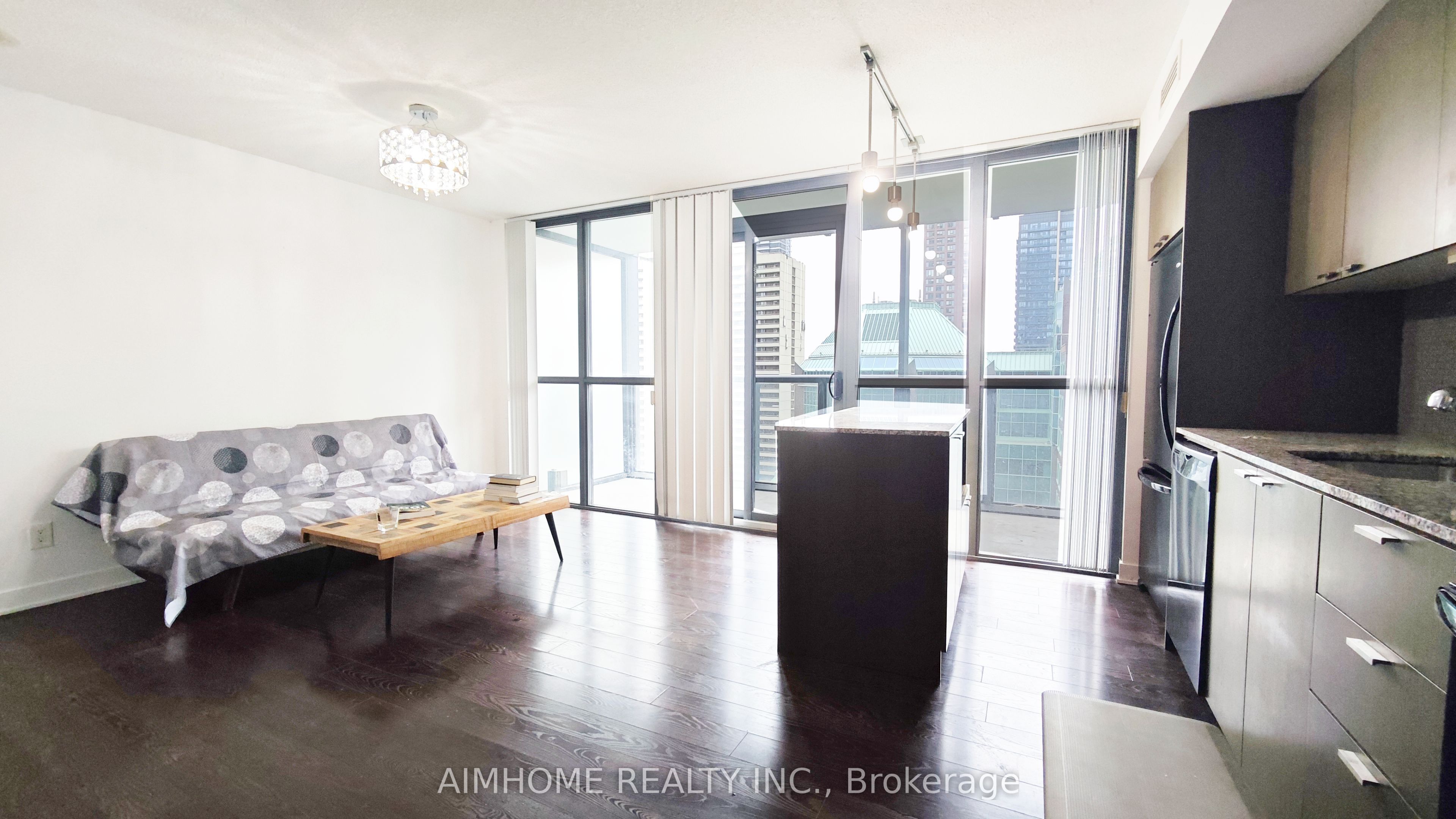 110 Charles Street E 1510, Toronto, ON M4Y 1T5