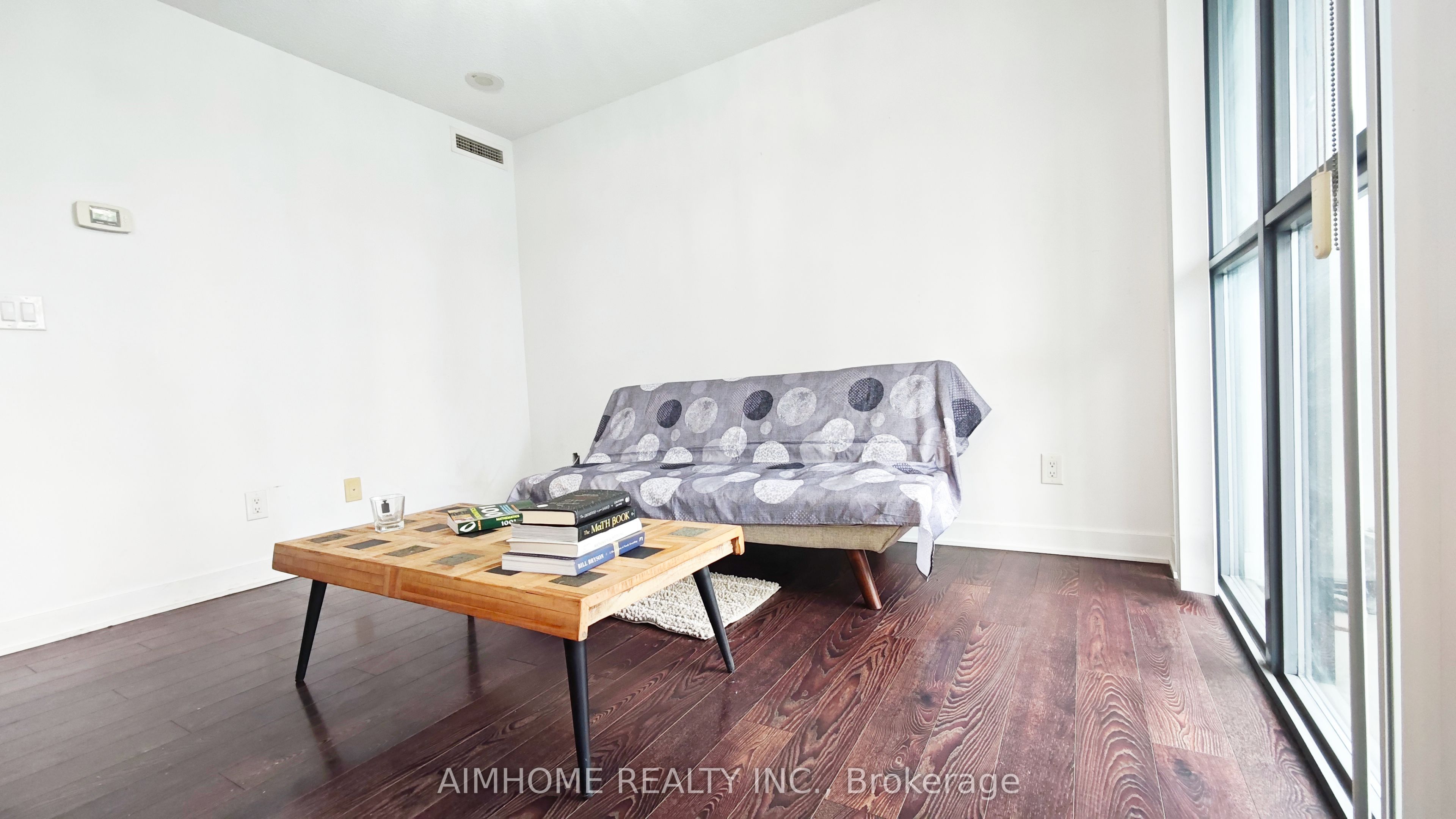 110 Charles Street E 1510, Toronto, ON M4Y 1T5 photo 4