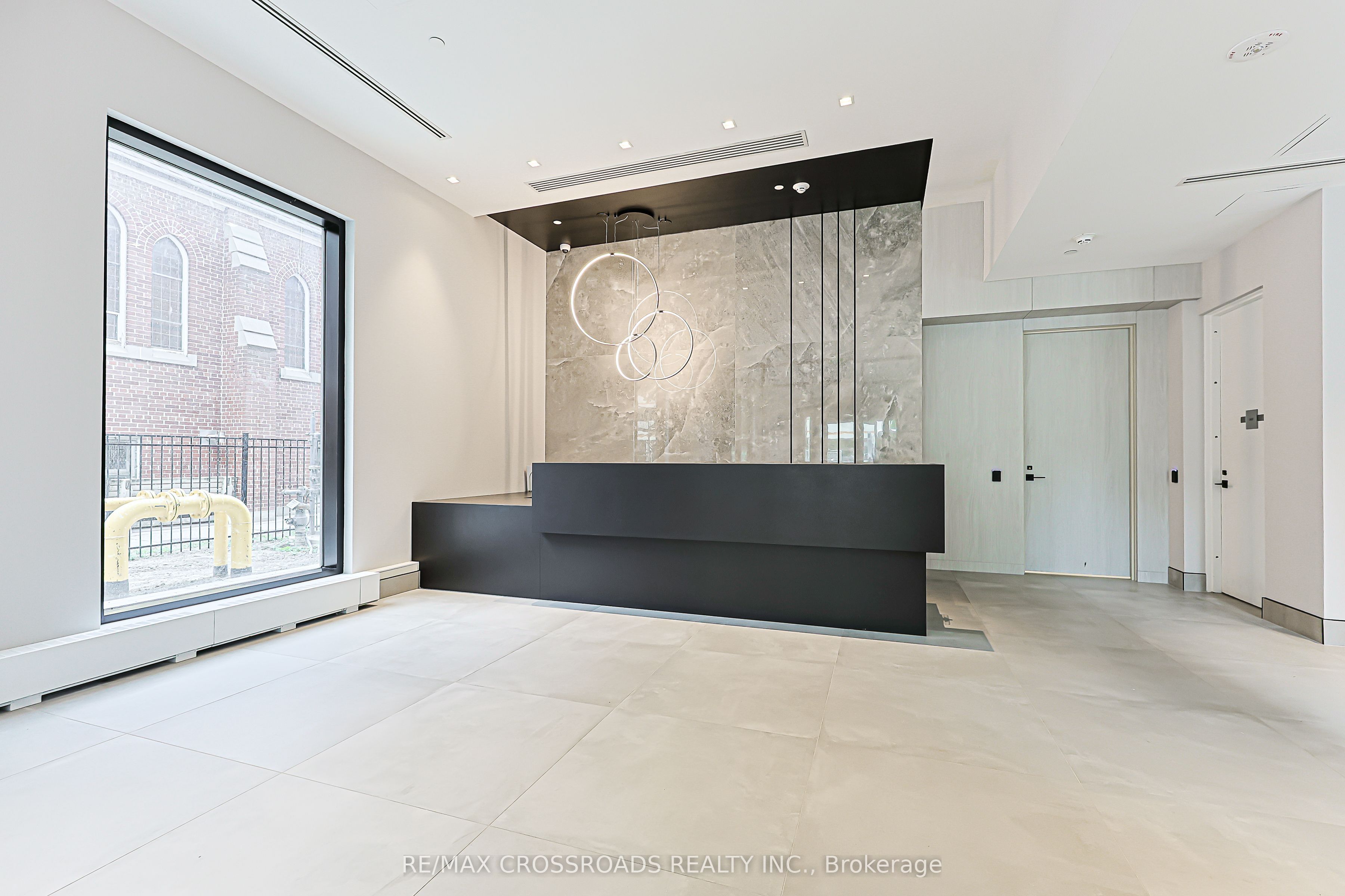 609 Sherbourne Street 5201, Toronto, ON M4X 0A4 photo 2