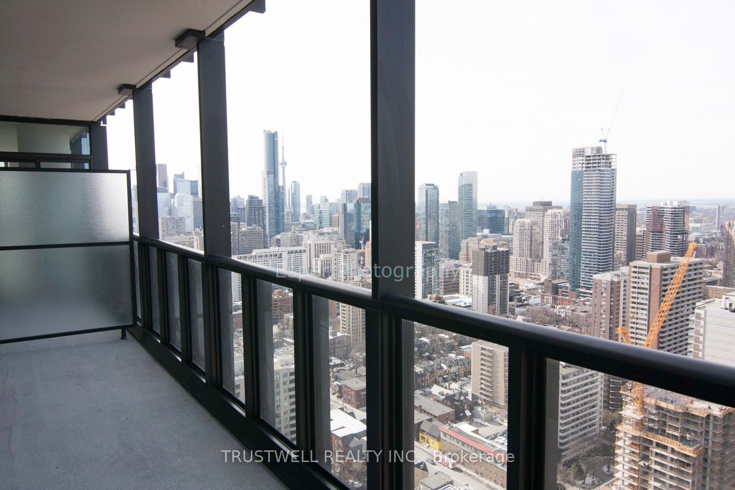 101 Charles Street E 3405, Toronto, ON M4Y 0A9 photo 3