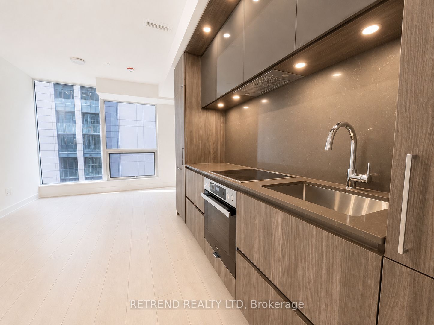 15 Mercer Street 721, Toronto, ON M5V 0T8 photo 2