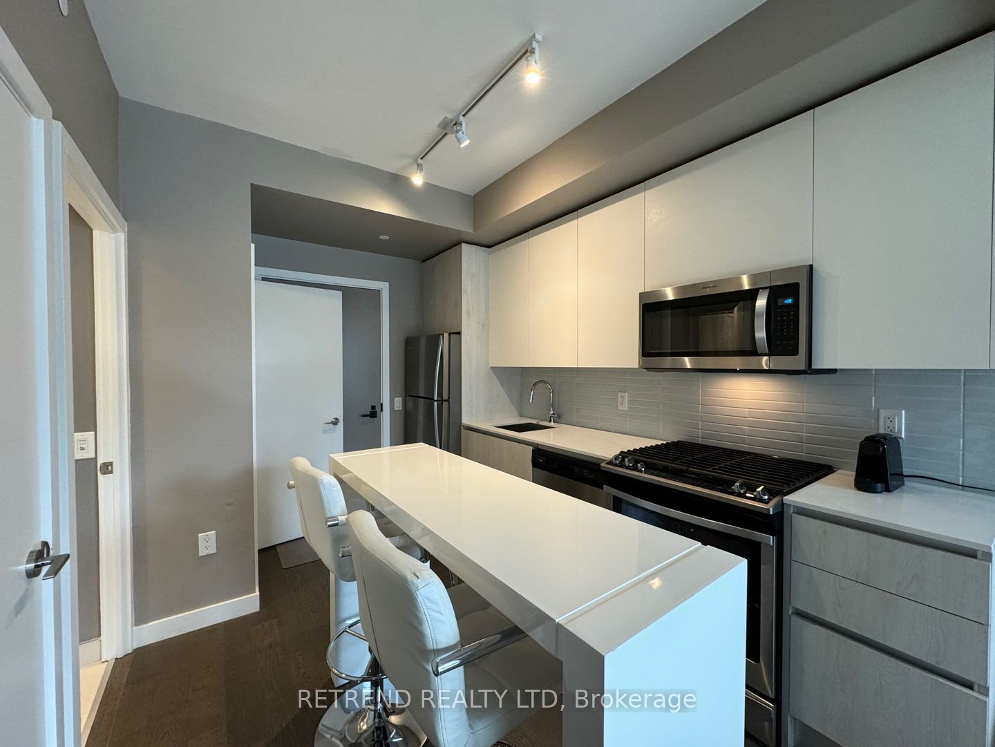 2A Church Street 808, Toronto, ON M5E 0E1