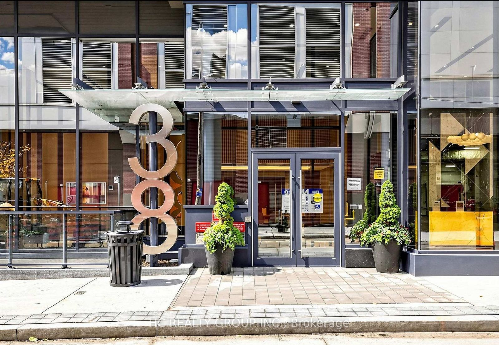 38 Widmer Street 3908, Toronto, ON M5V 2E9 photo 3
