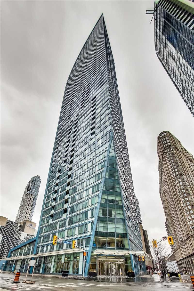8 The Esplanade 5505, Toronto, ON M5E 0A6 photo 2