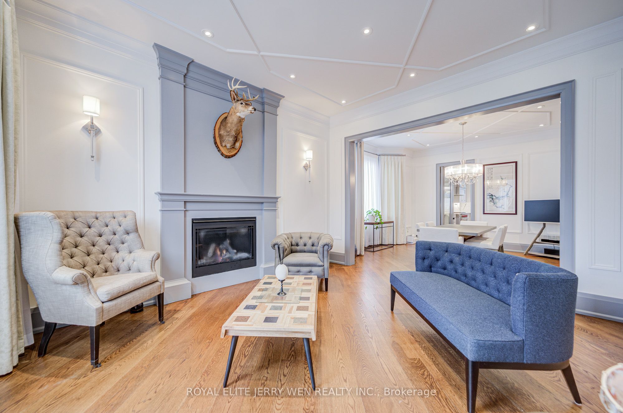300 Upper Highland Crescent, Toronto, ON M2P 1V5 photo 4