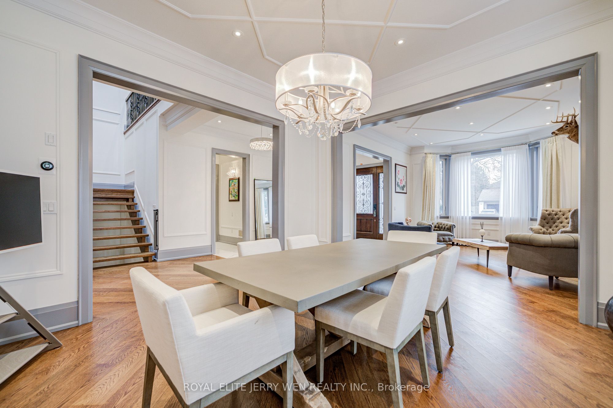 300 Upper Highland Crescent, Toronto, ON M2P 1V5 photo 5