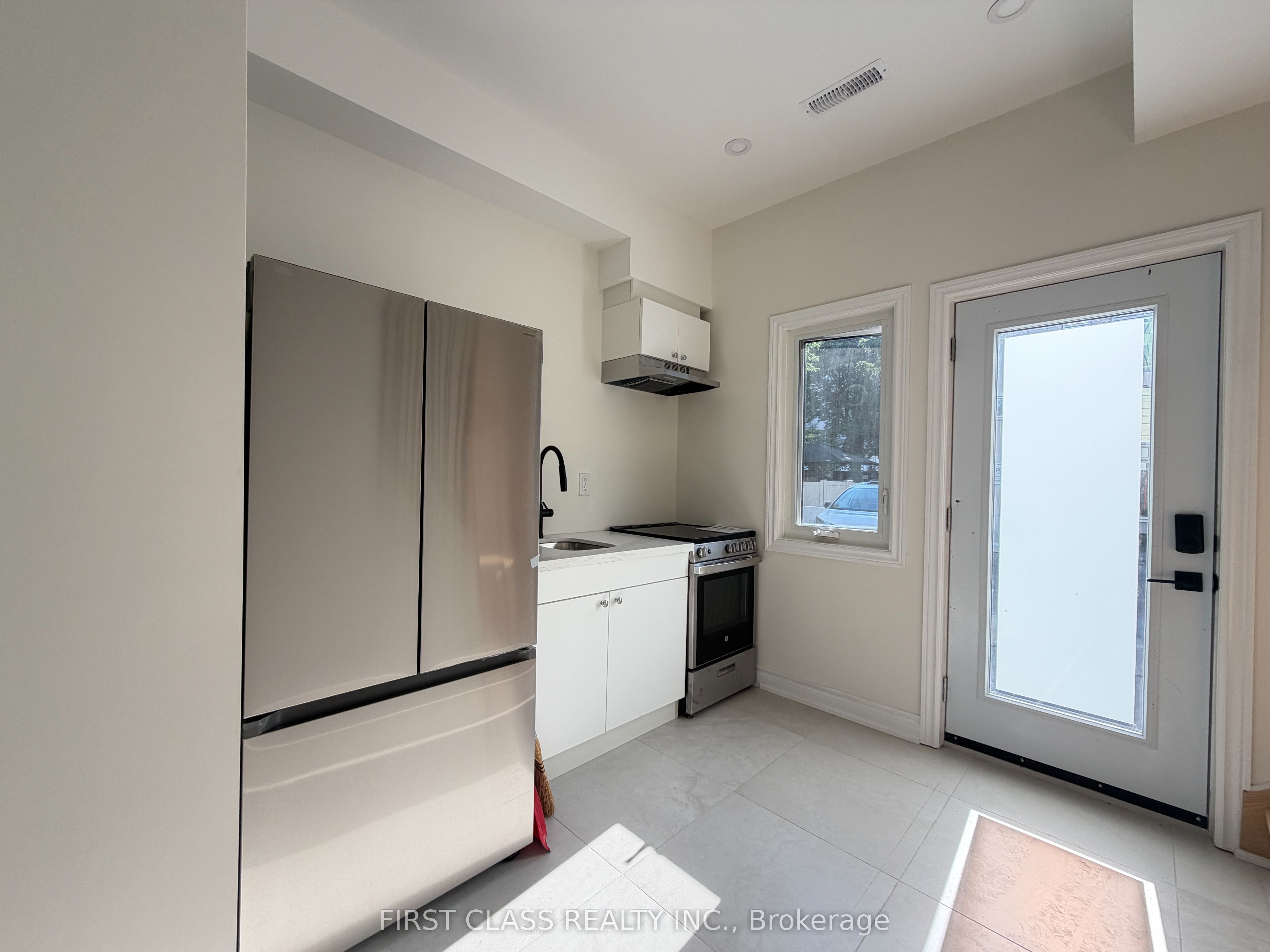 356 Huron Street, Toronto, ON M5S 2G3 photo 5