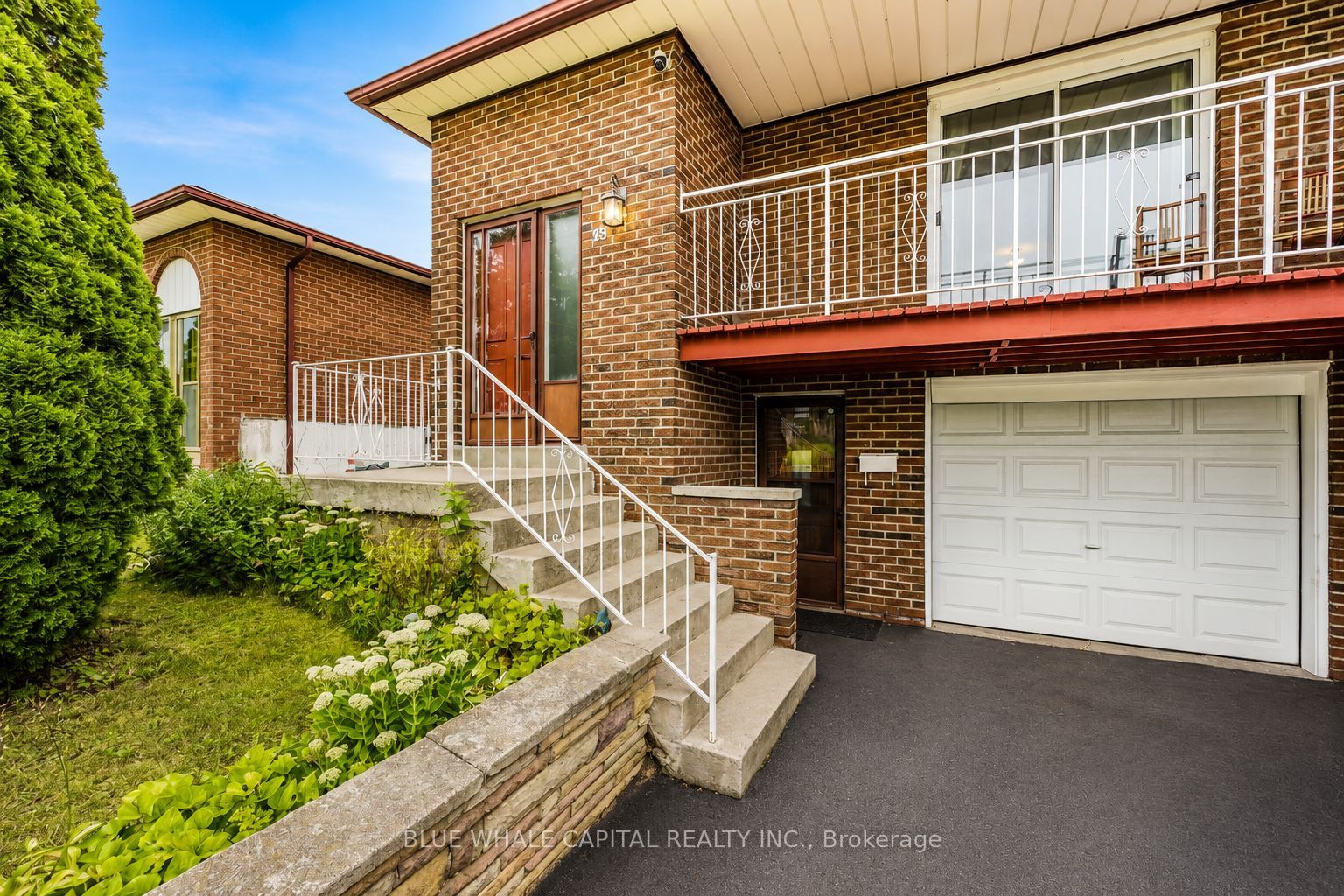 13 Pawnee Avenue Upper, Toronto, ON M2H 3C6