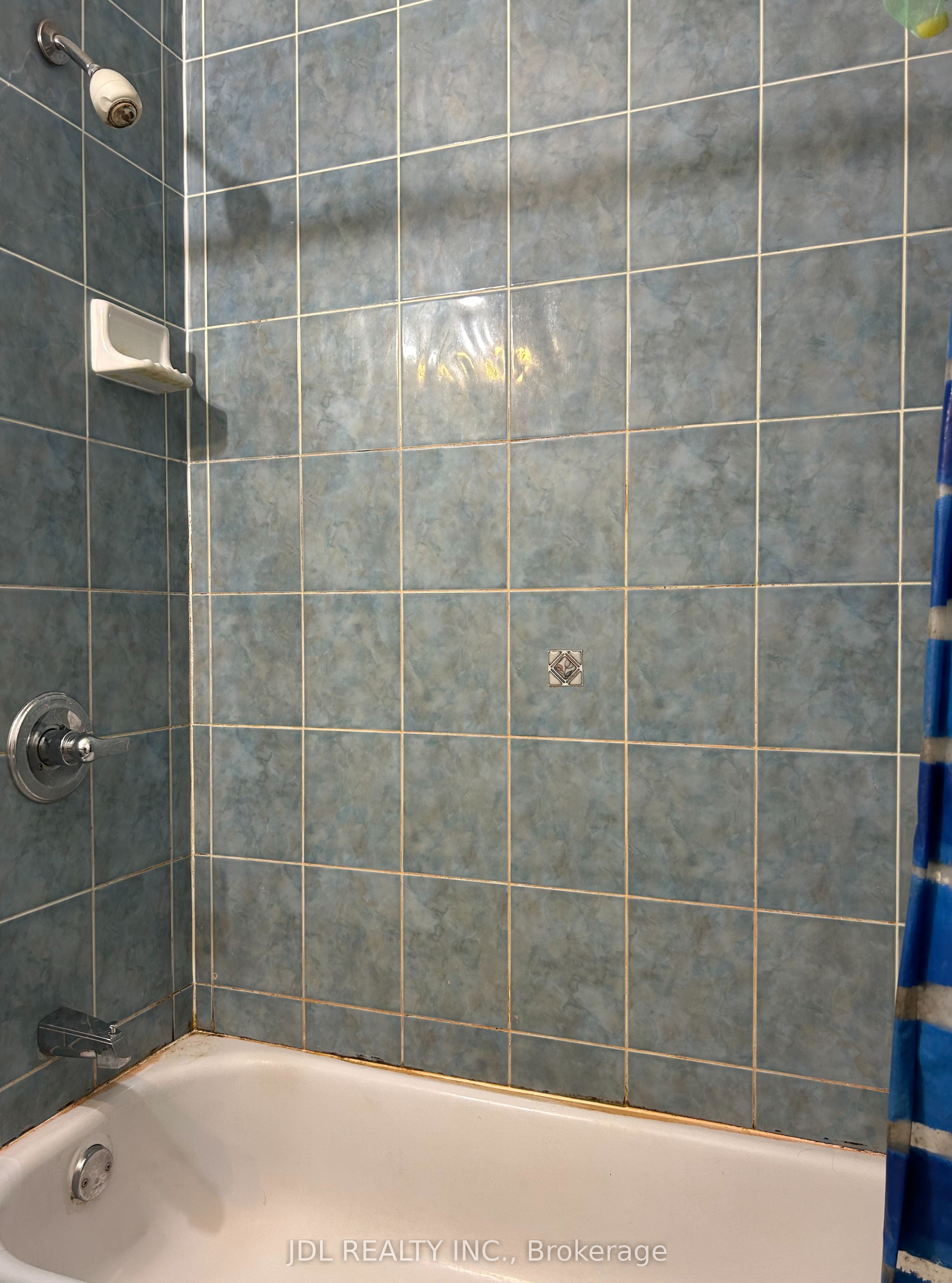 128 Denison Ave Avenue One Bedroom Main Floor, Toronto, ON M5T 2N3 photo 3