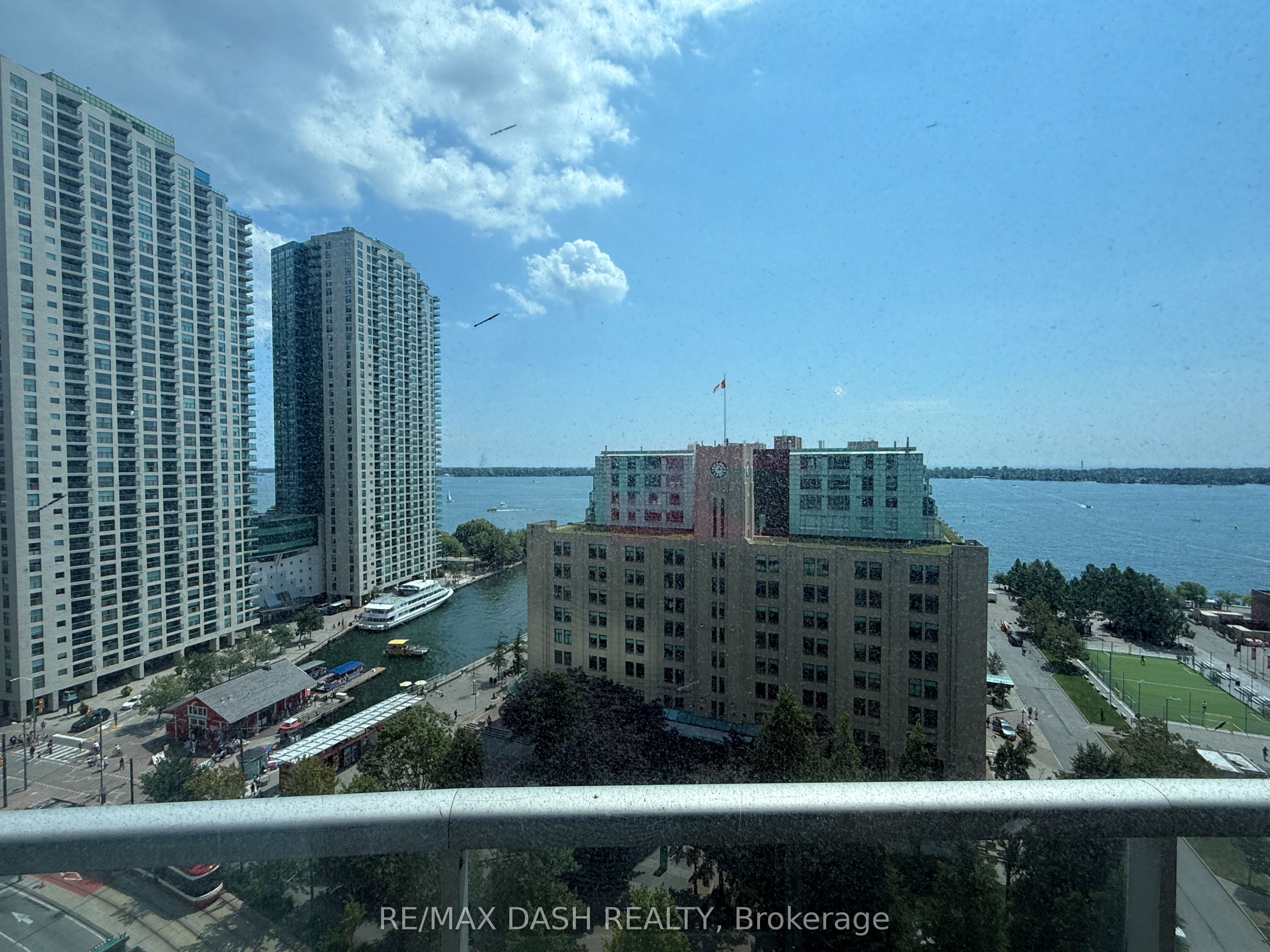 208 Queens Quay W 1506, Toronto, ON M5J 2Y5 photo 5