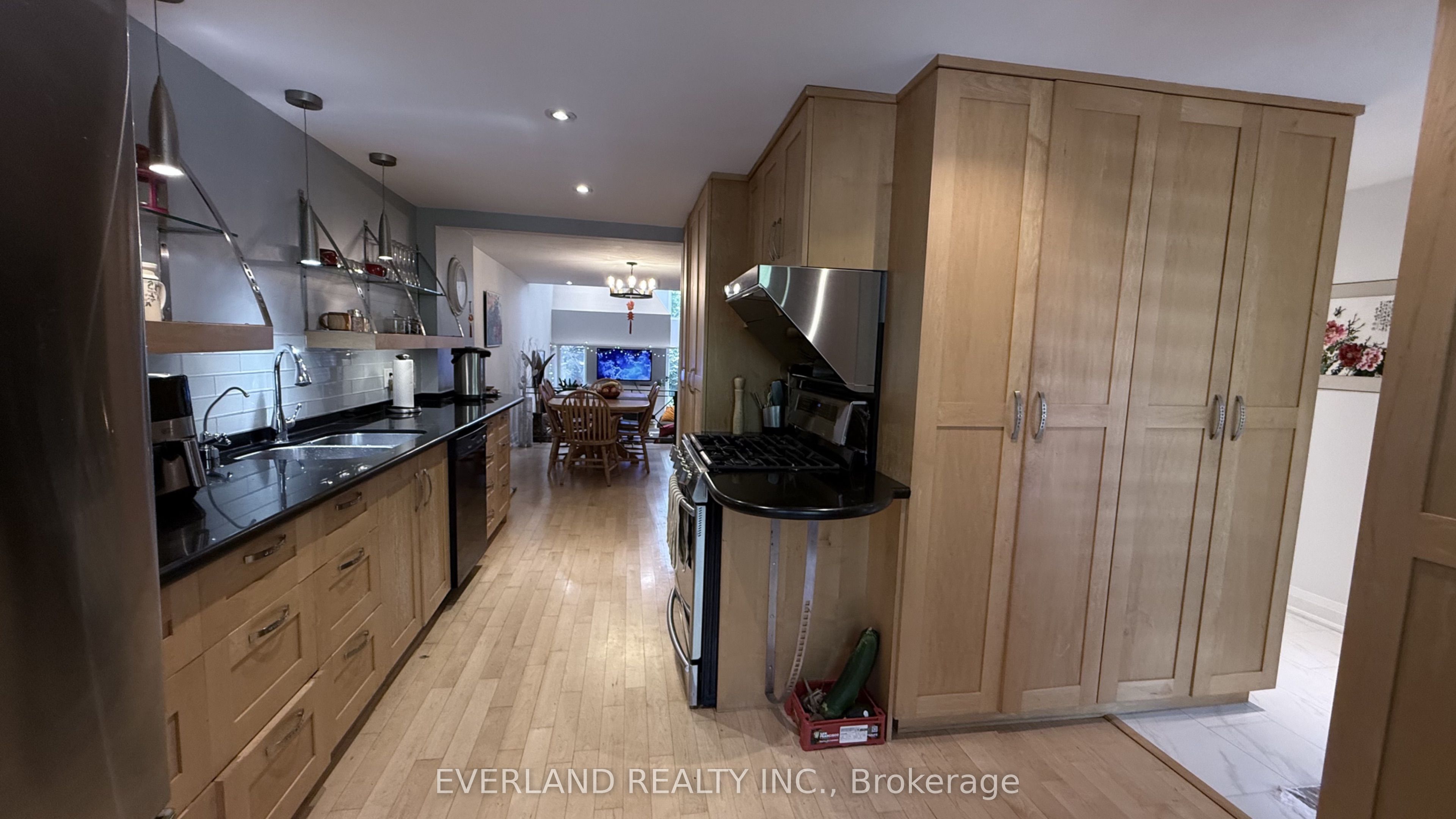 95 St Clements Avenue, Toronto, ON M4R 1H1 photo 4