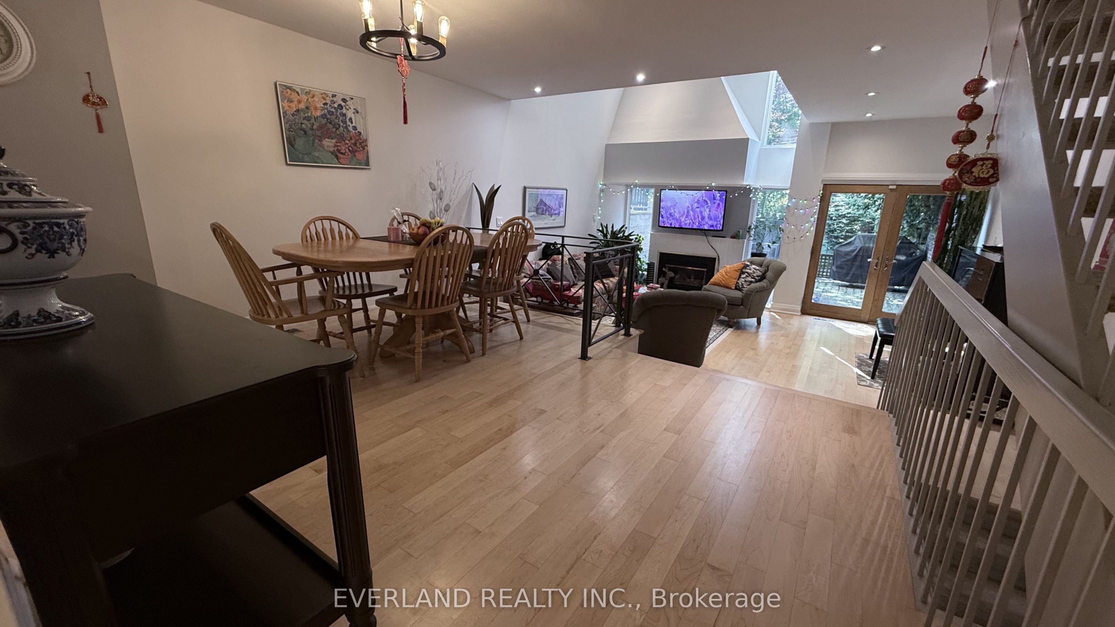 95 St Clements Avenue, Toronto, ON M4R 1H1 photo 5