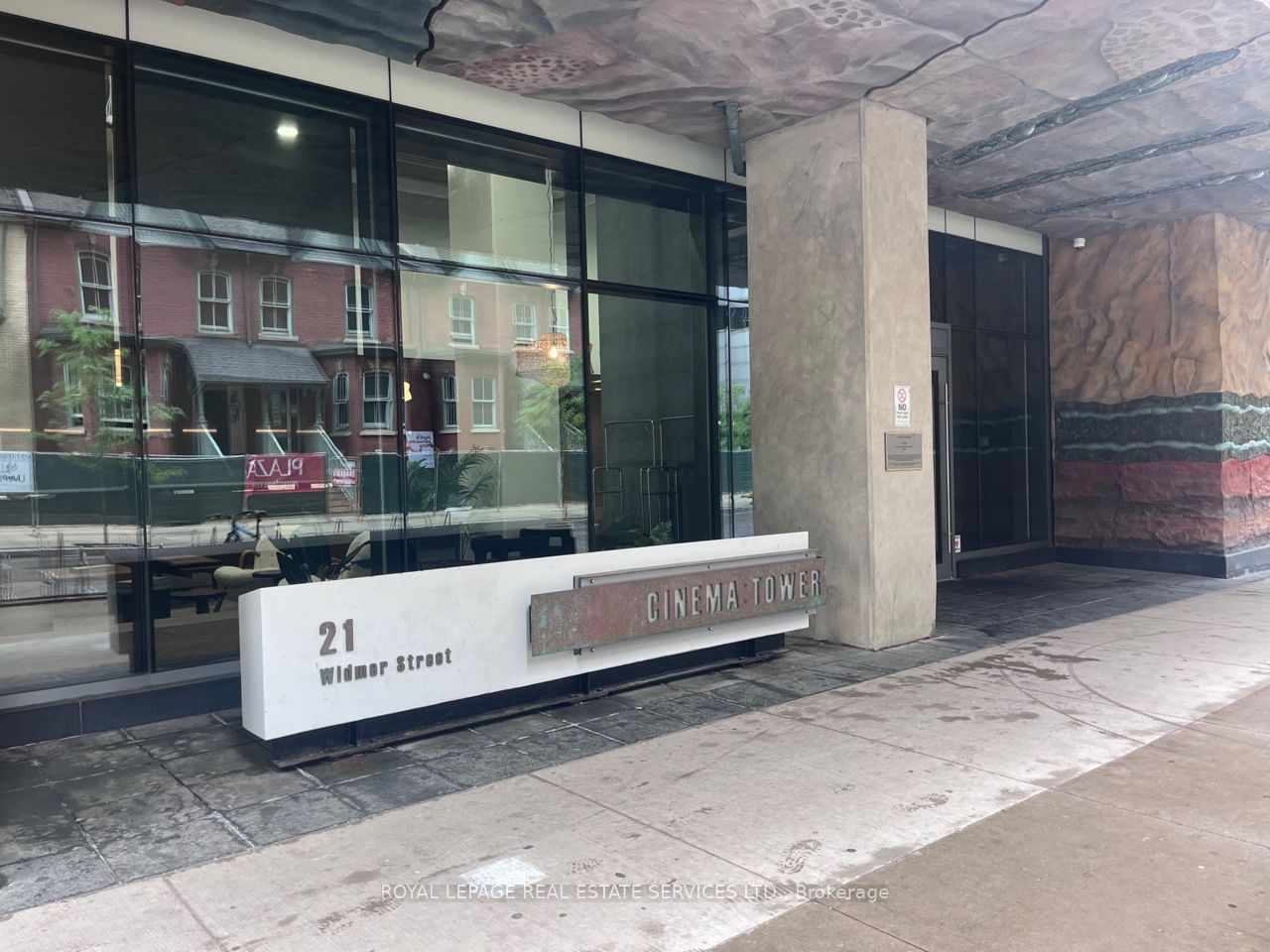 21 Widmer Street 1610, Toronto, ON M5V 0B8 photo 2