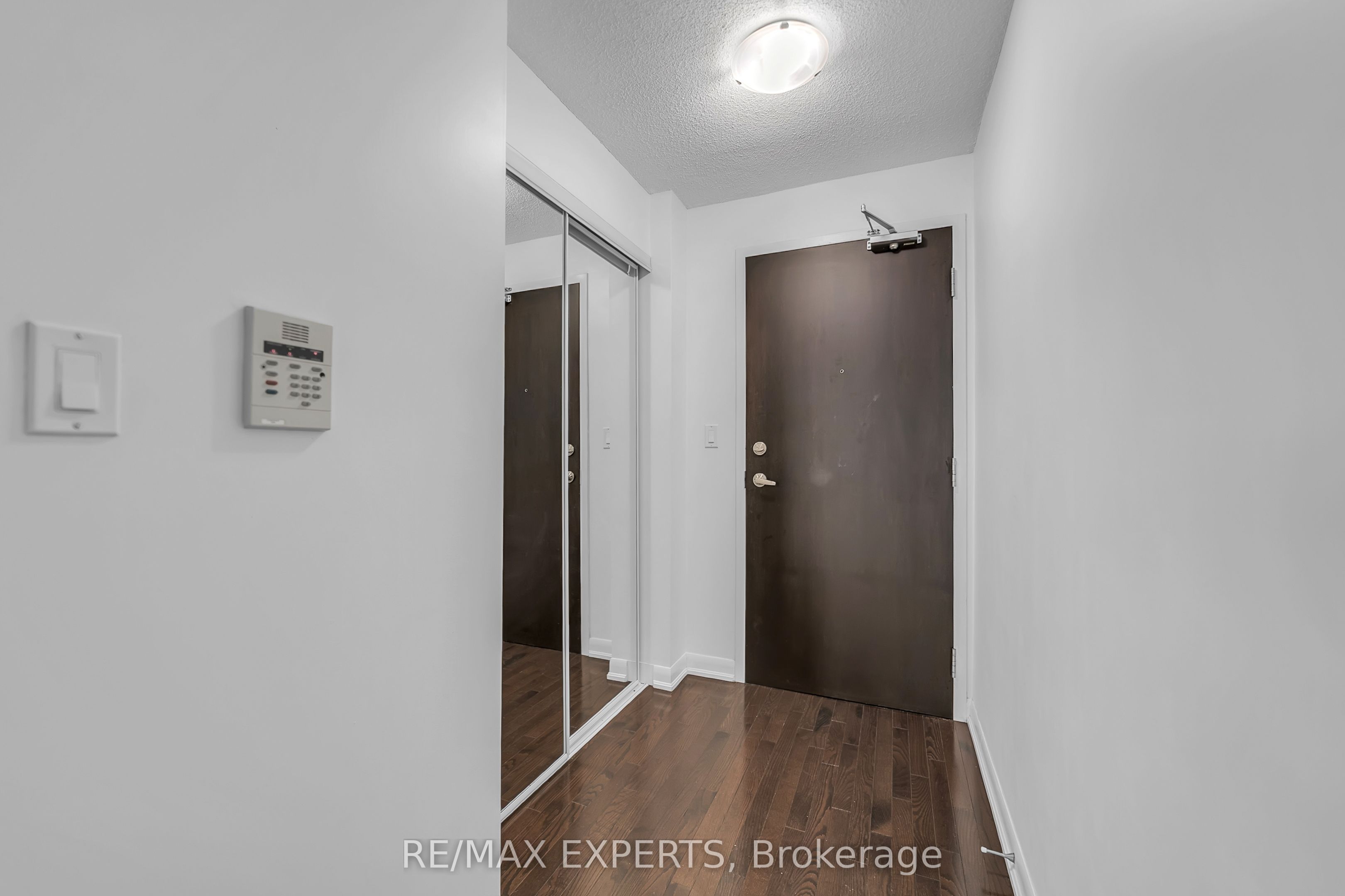 5791 Yonge Street 2007, Toronto, ON M2M 0A8 photo 4