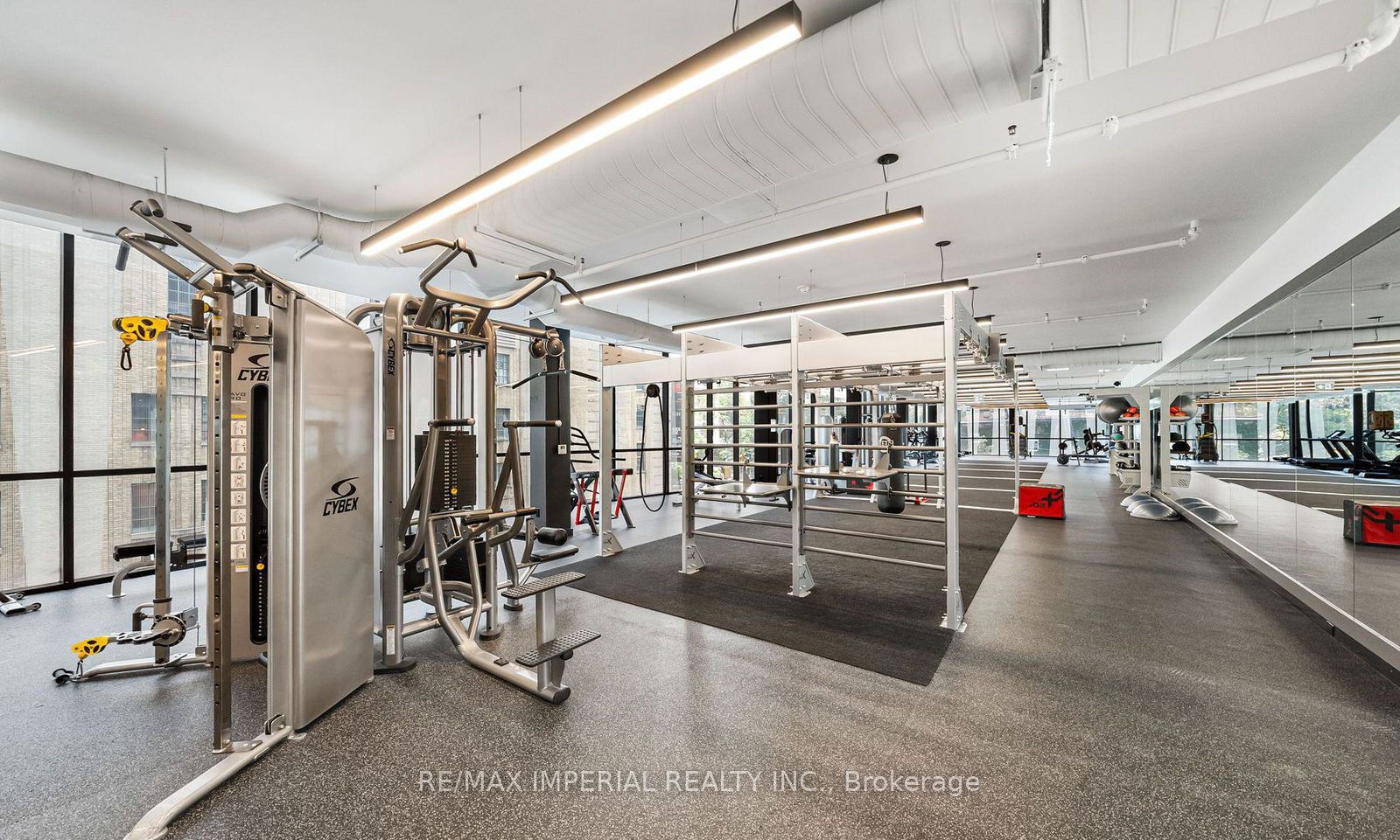 85 Wood Street 1516, Toronto, ON M4Y 0E8 photo 3