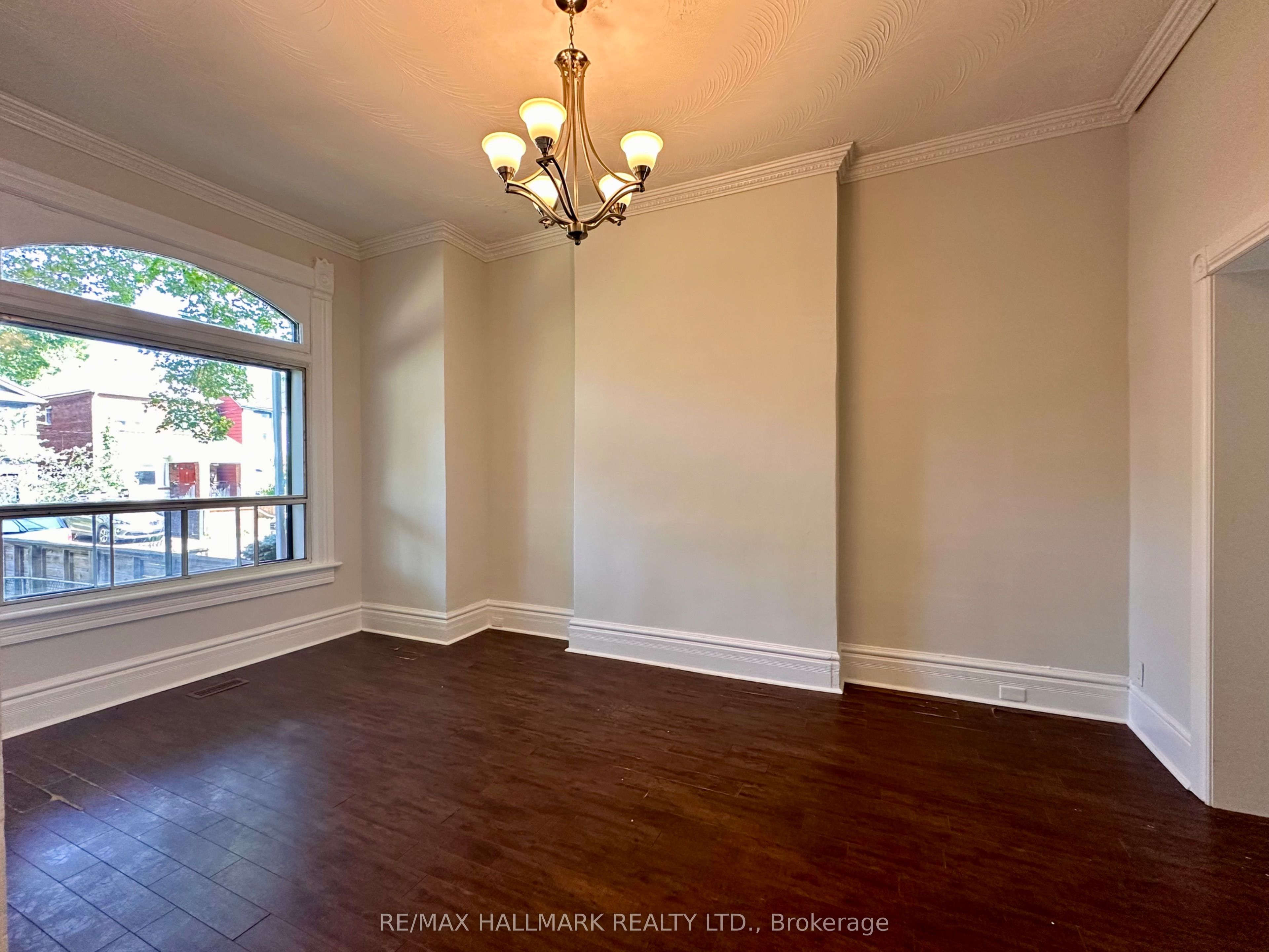 128 Brunswick Avenue, Toronto, ON M5S 2M2 photo 2