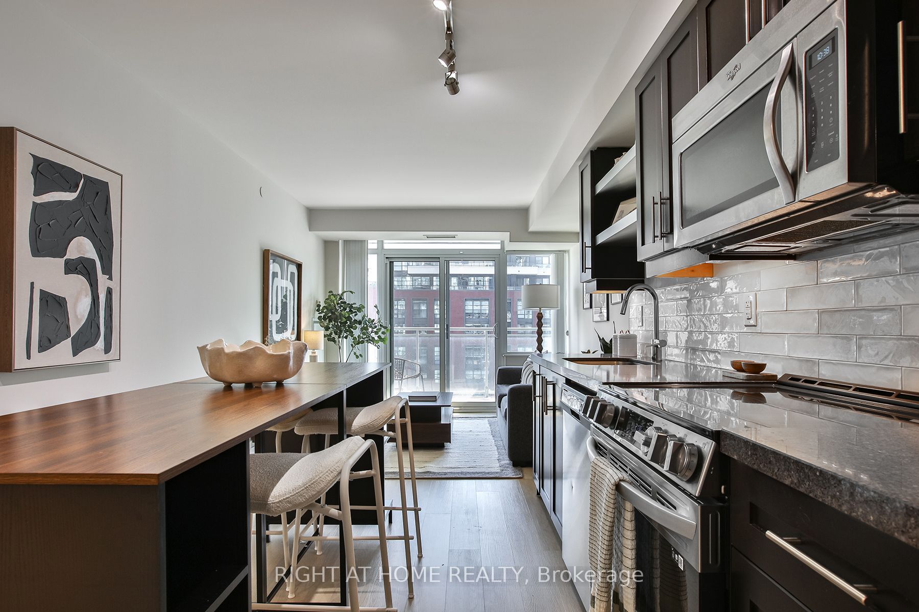 525 Adelaide Street W 1623, Toronto, ON M5V 0N7 photo 4