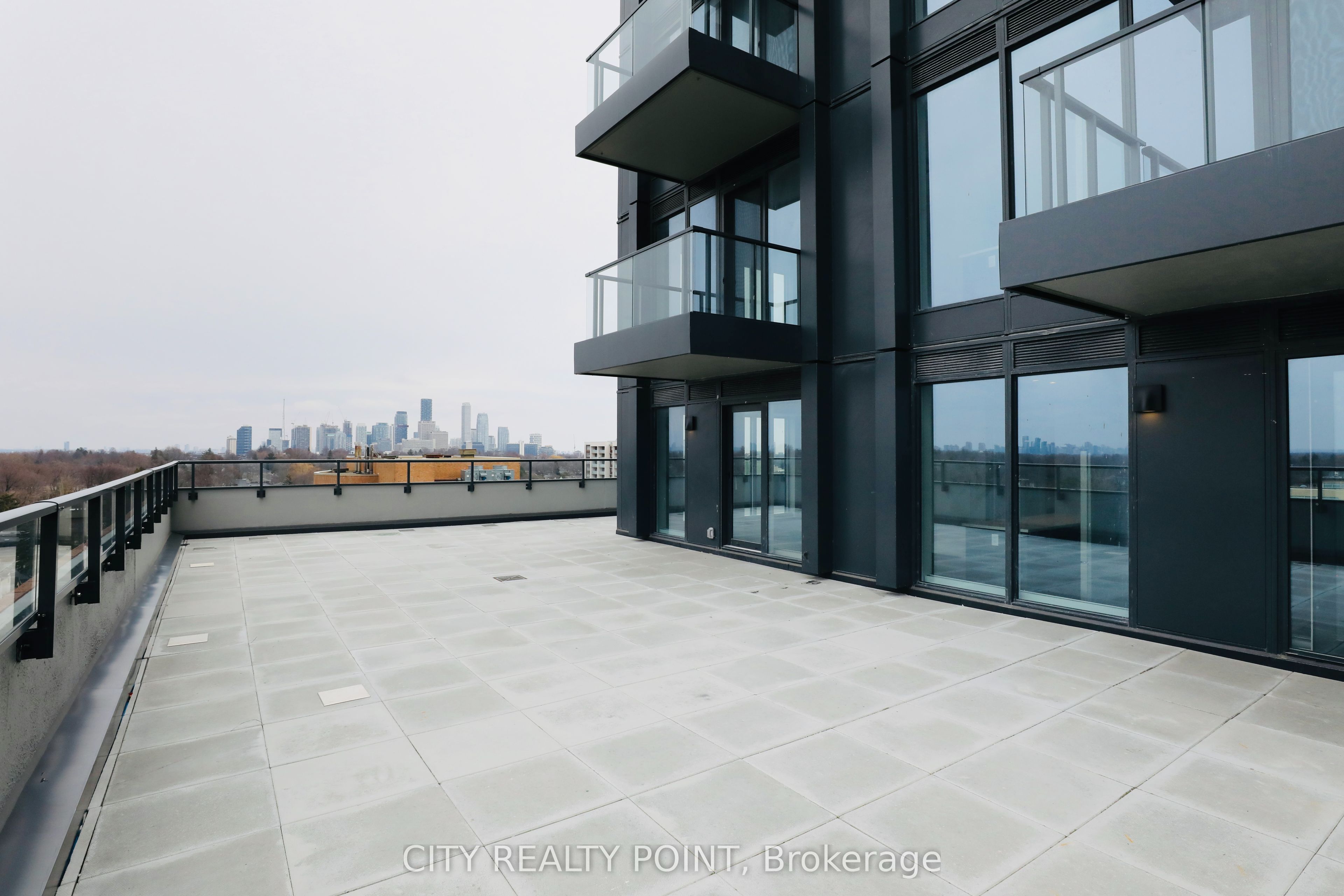 2525 Bathurst Street 909, Toronto, ON M6B 2Y9