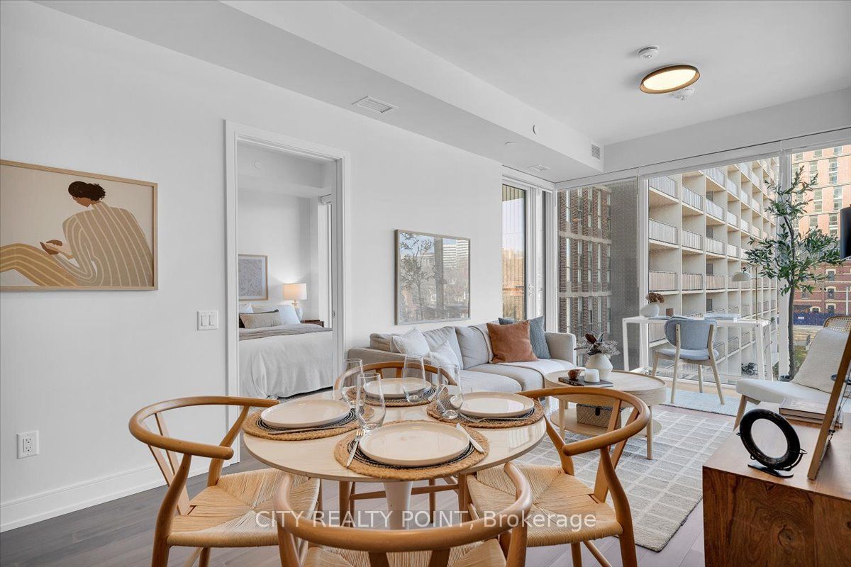 664 Spadina Avenue 201, Toronto, ON M5S 2H7 photo 5