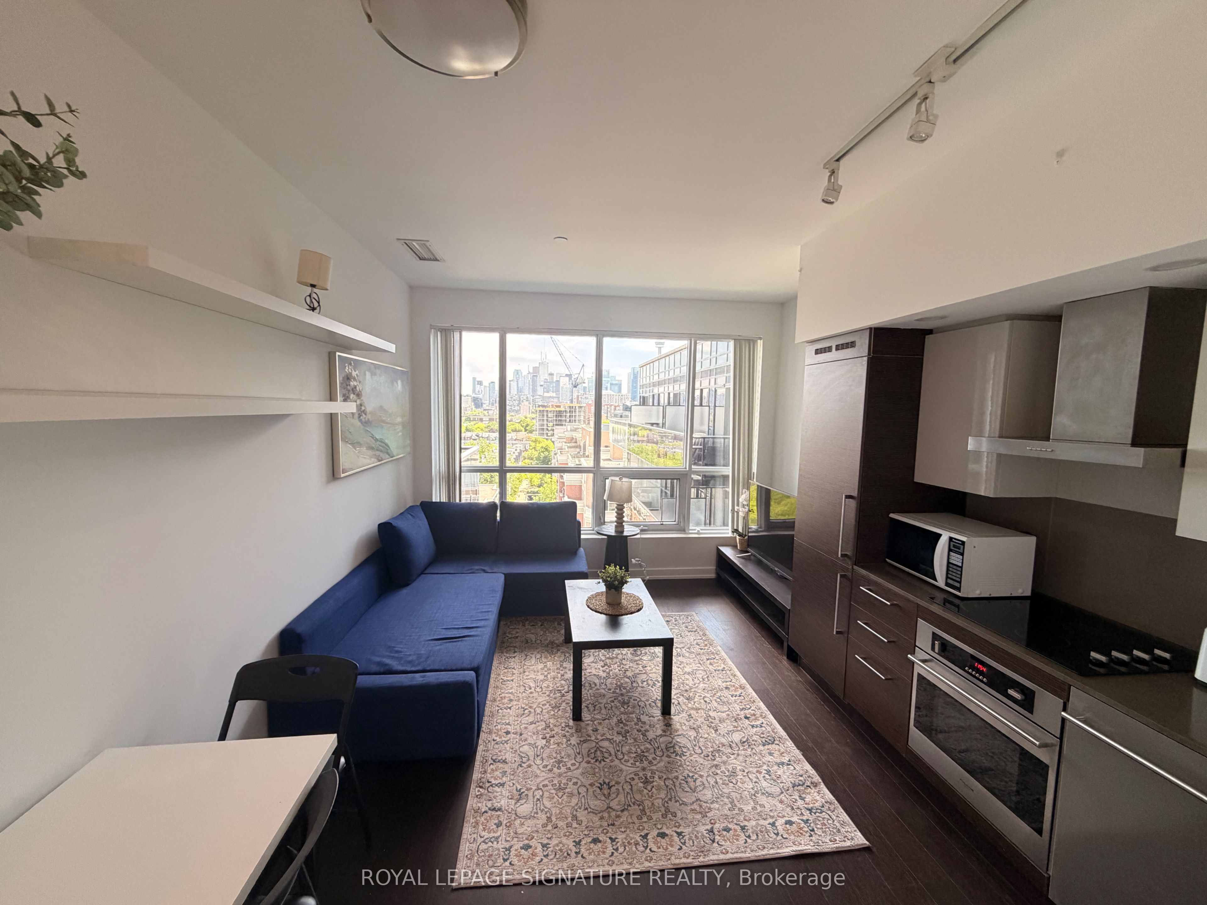 1030 King Street W 1008, Toronto, ON M6K 0B4 photo 2