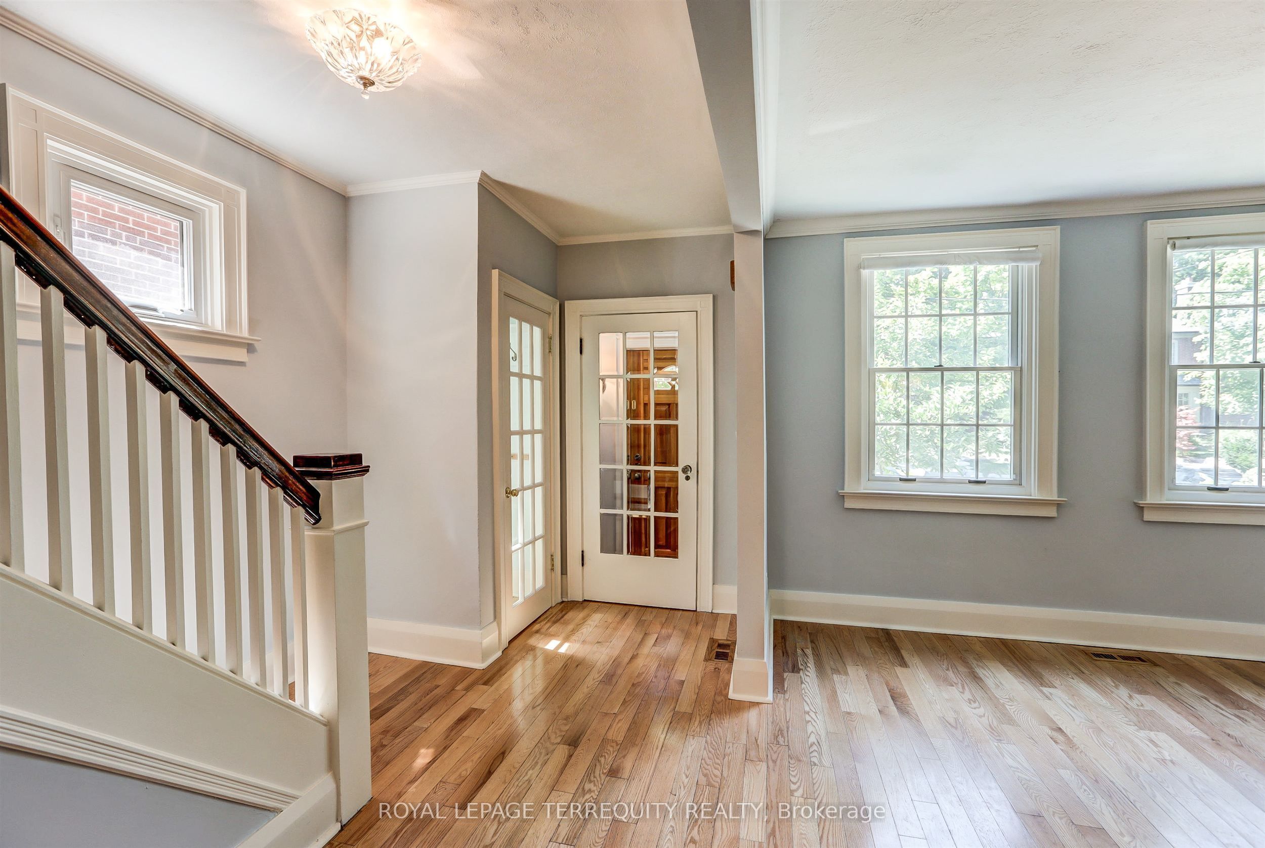 171 Colin Avenue, Toronto, ON M5P 2C5 photo 2