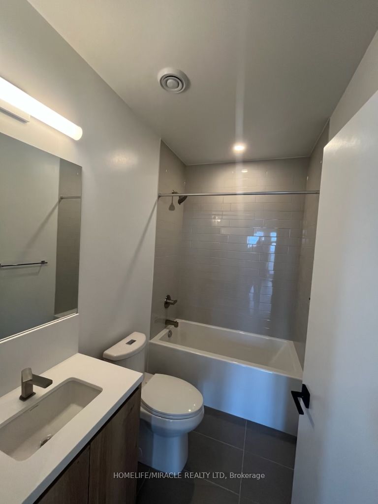 319 Jarvis Street PH03, Toronto, ON M5B 2C2 photo 4