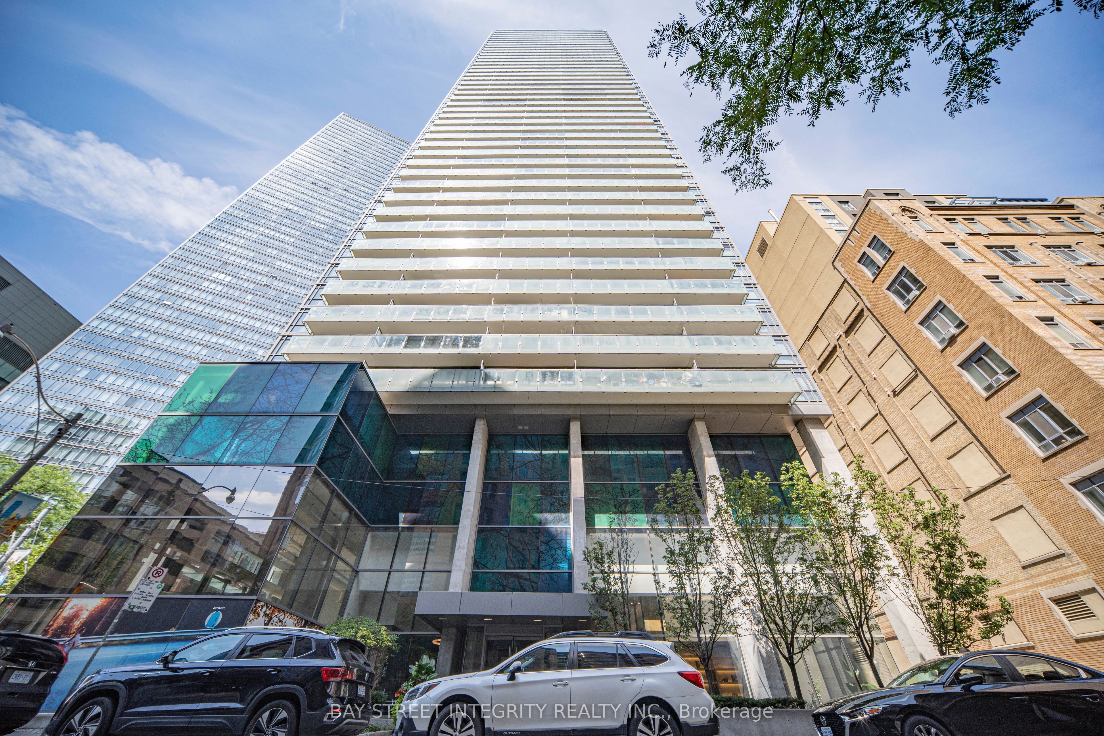 38 Grenville Street 1406, Toronto, ON M4Y 1A5 photo 3