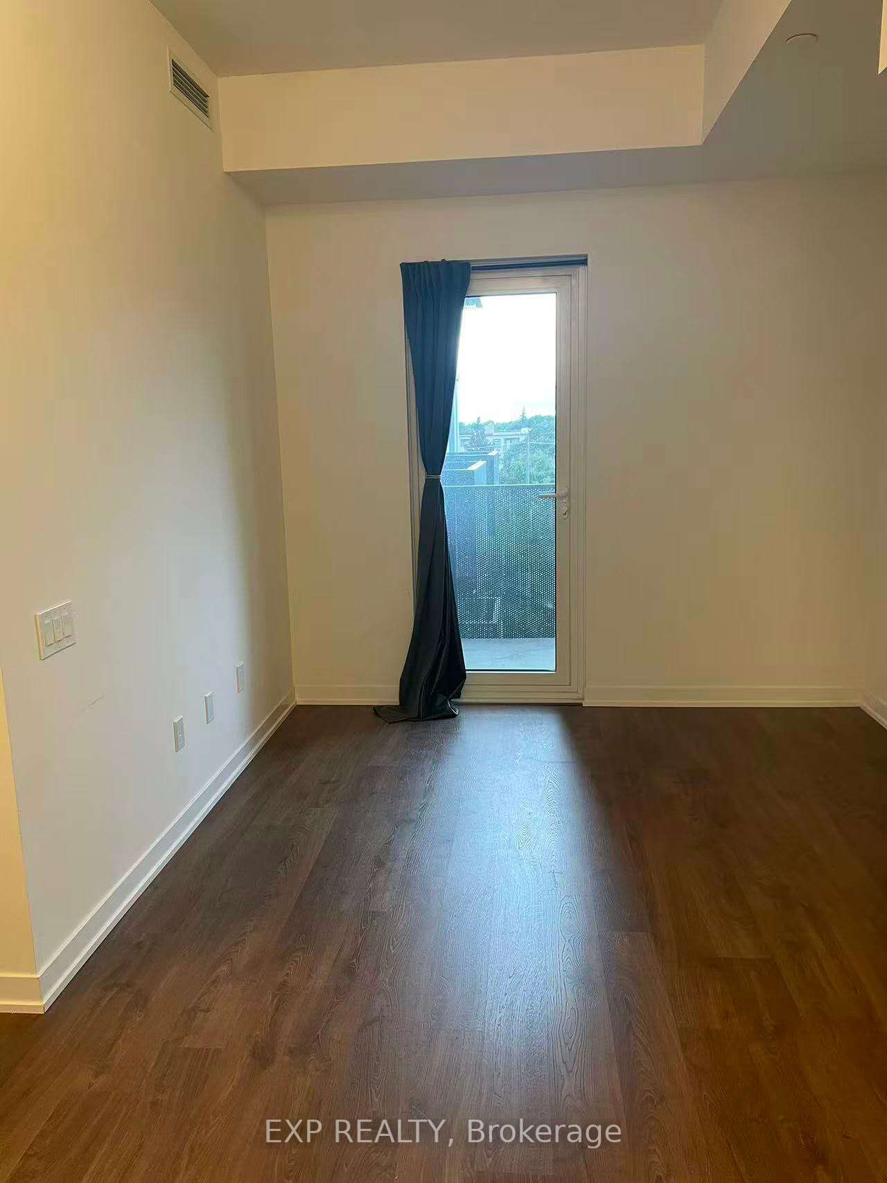 500 Wilson Avenue 511, Toronto, ON M3H 0E5 photo 2