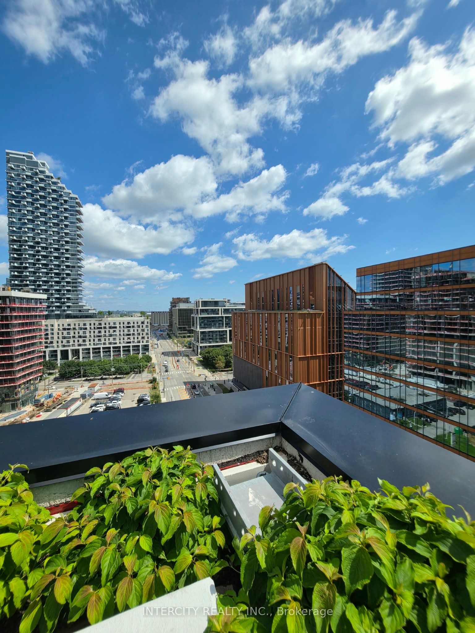 15 Richardson Street 609, Toronto, ON M5A 0Y5 photo 3