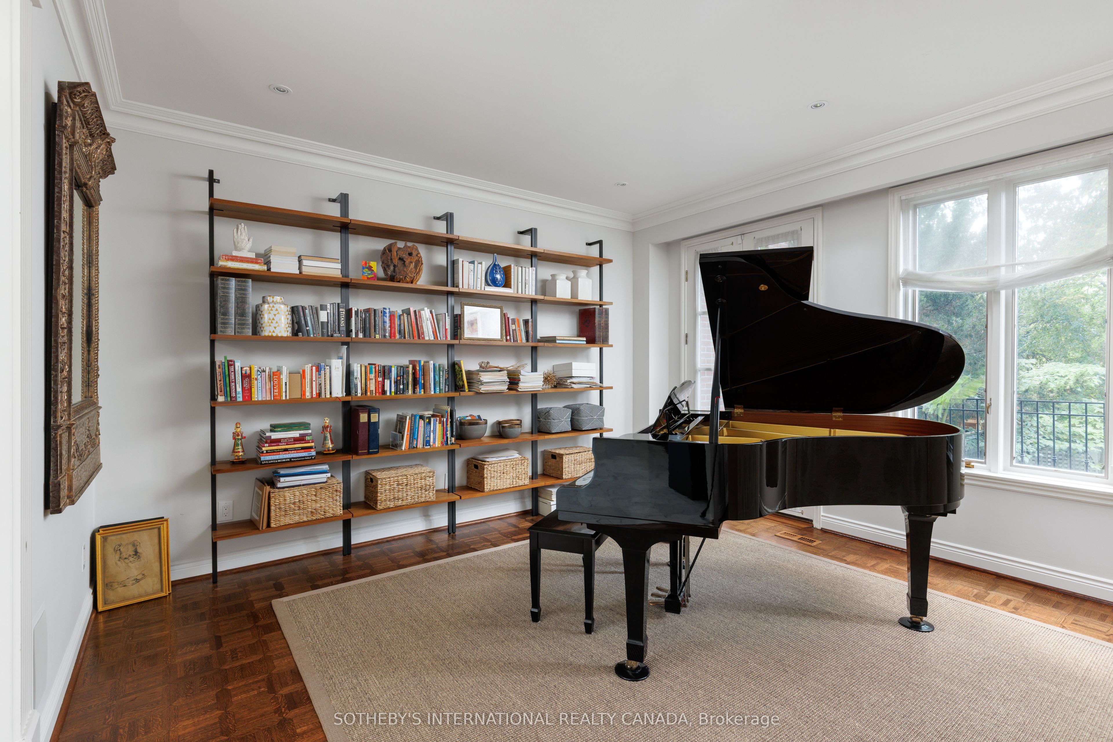 18A Deer Park Crescent, Toronto, ON M4V 2C2 photo 4