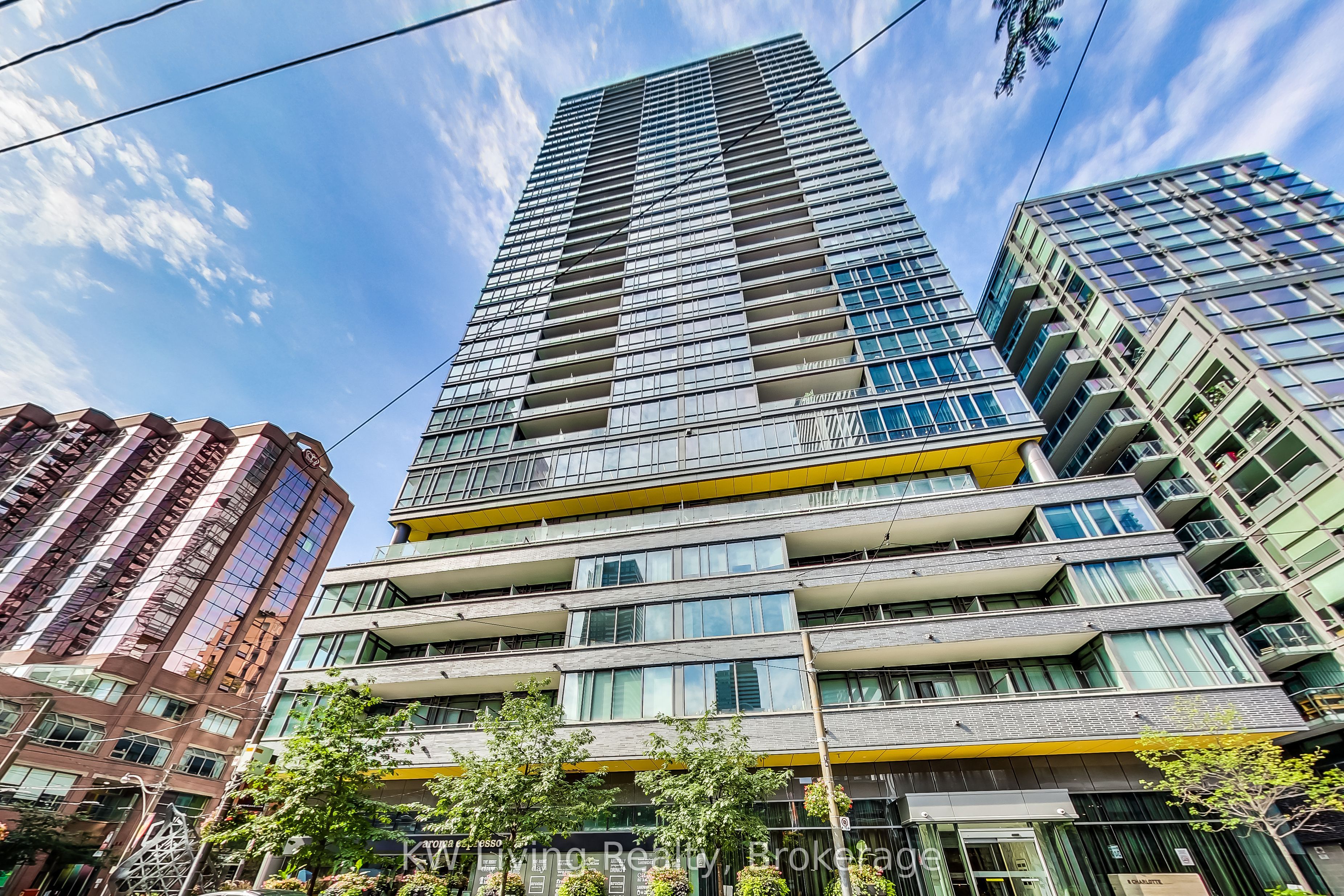 8 Charlotte Street 307, Toronto, ON M5V 0K4