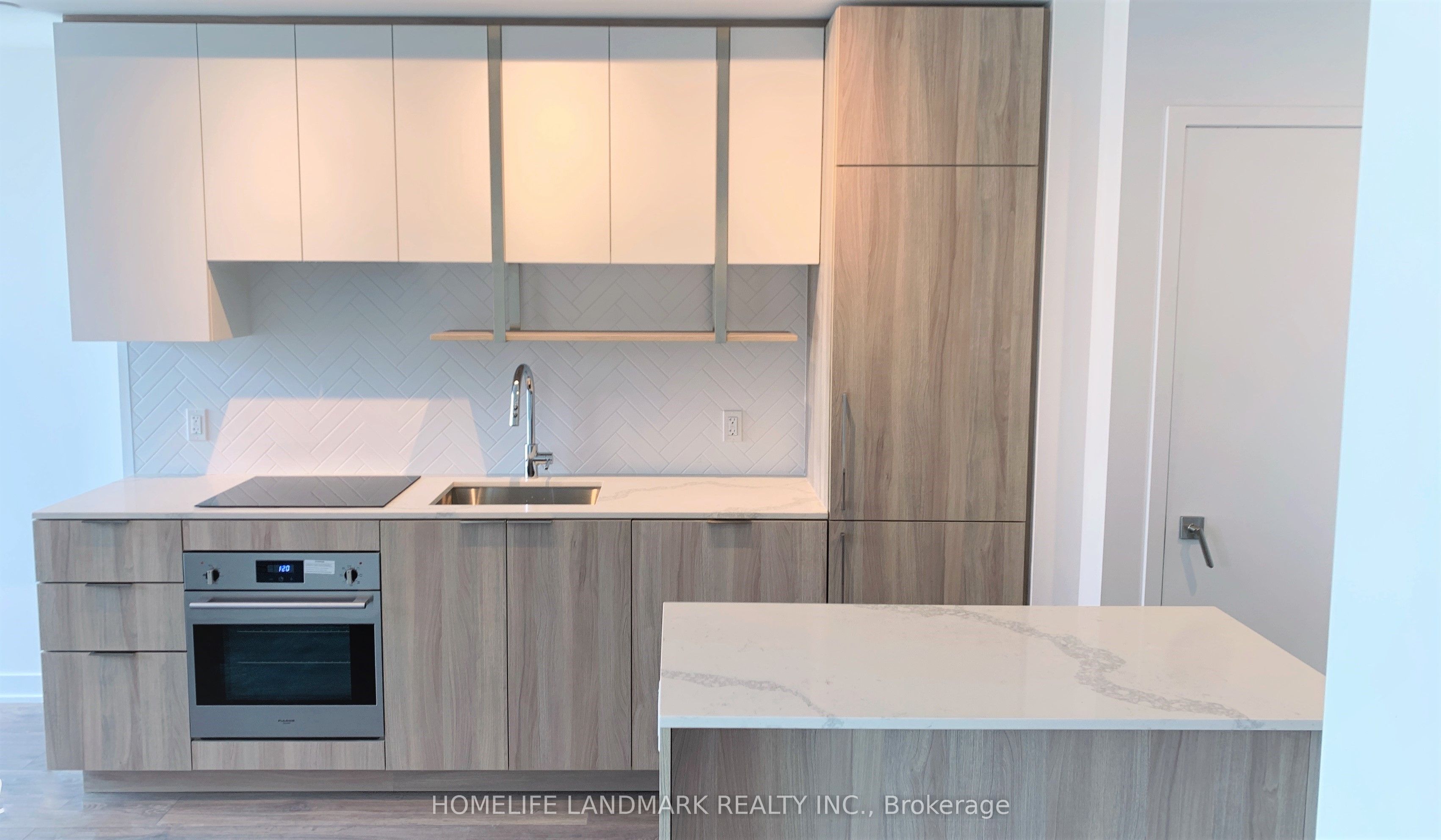 15 Holmes Avenue 1105, Toronto, ON M2N 0L4 photo 3