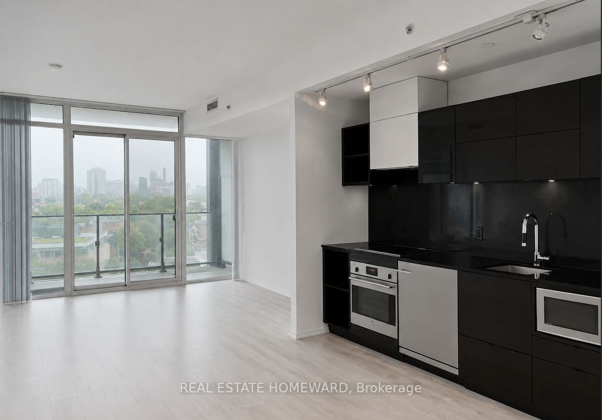 125 Peter Street 804, Toronto, ON M5V 0M2 photo 3
