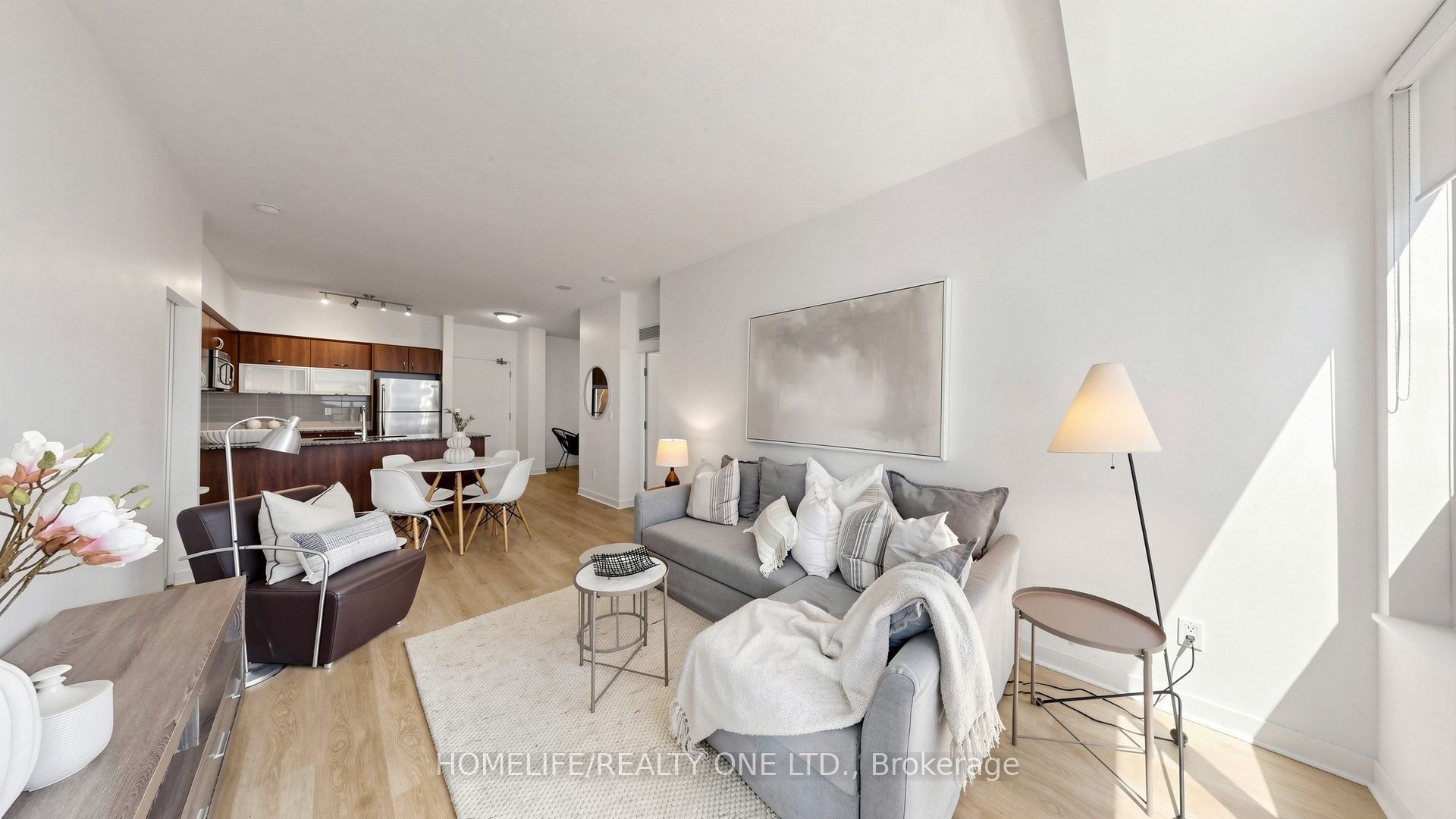 55 East Liberty Street 1804, Toronto, ON M6K 3P9 photo 2