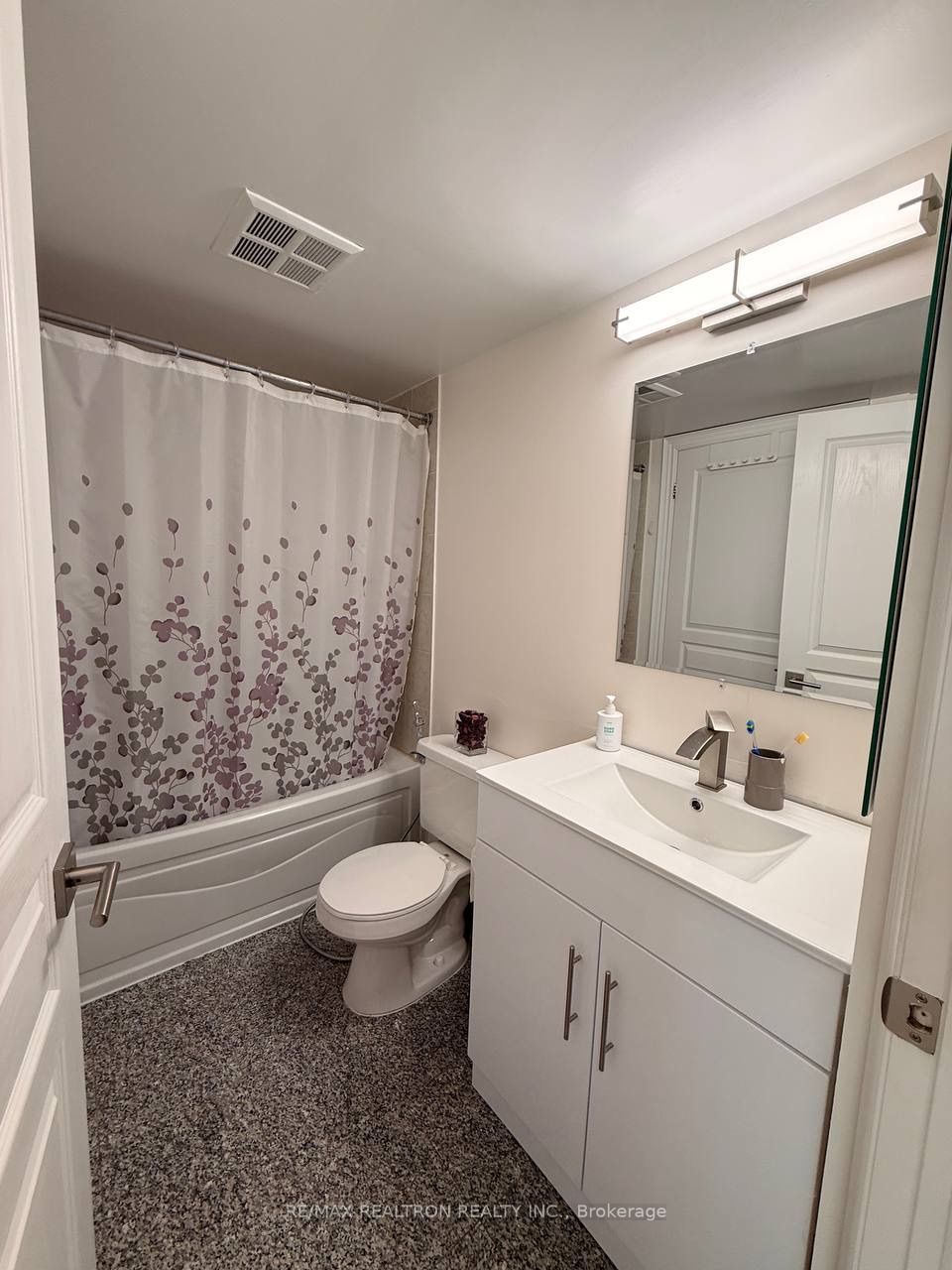 10 Northtown Way 2409, Toronto, ON M2N 7L4 photo 5