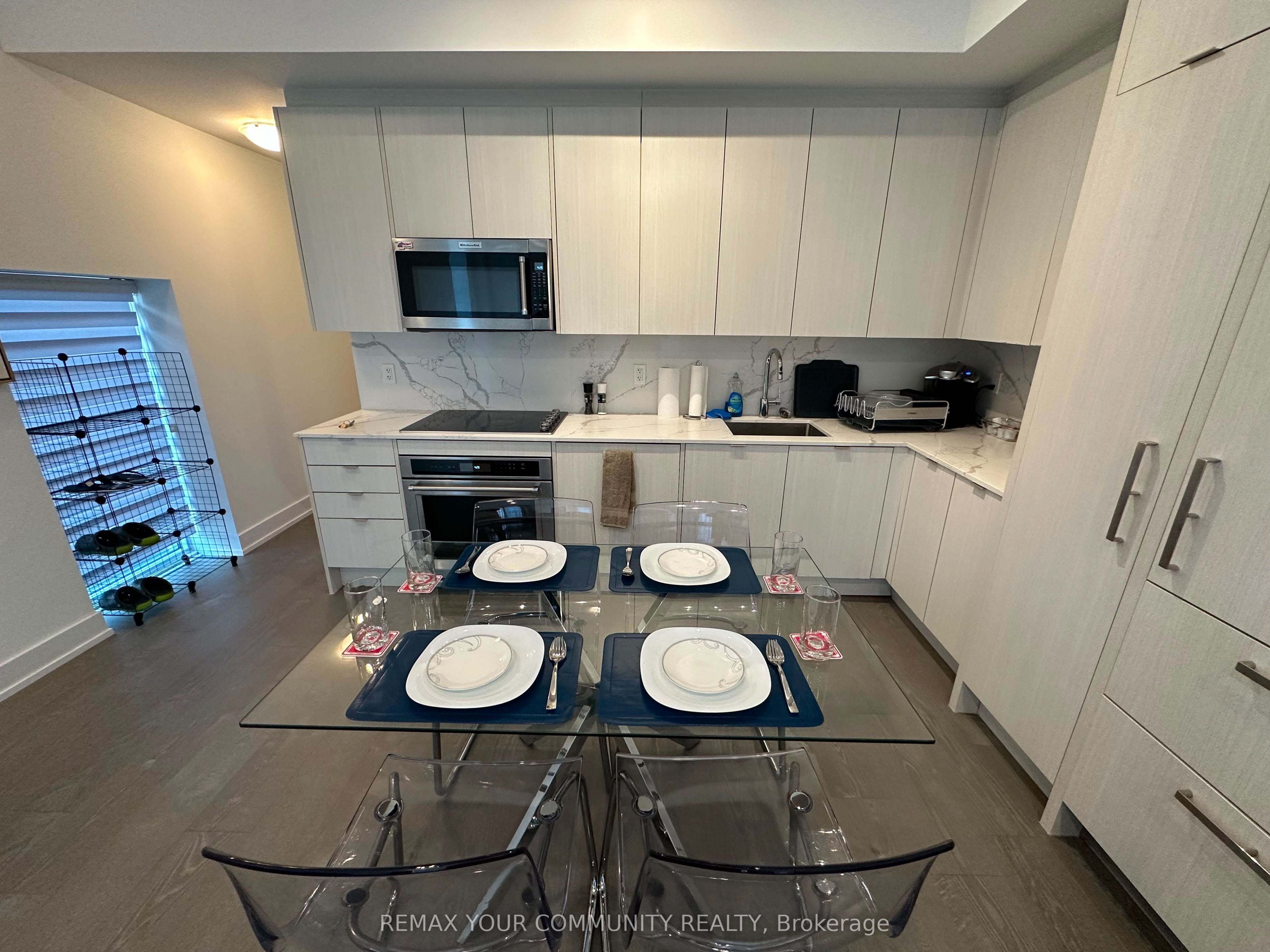 175 Pears Avenue TH 1, Toronto, ON M5R 0C1 photo 3