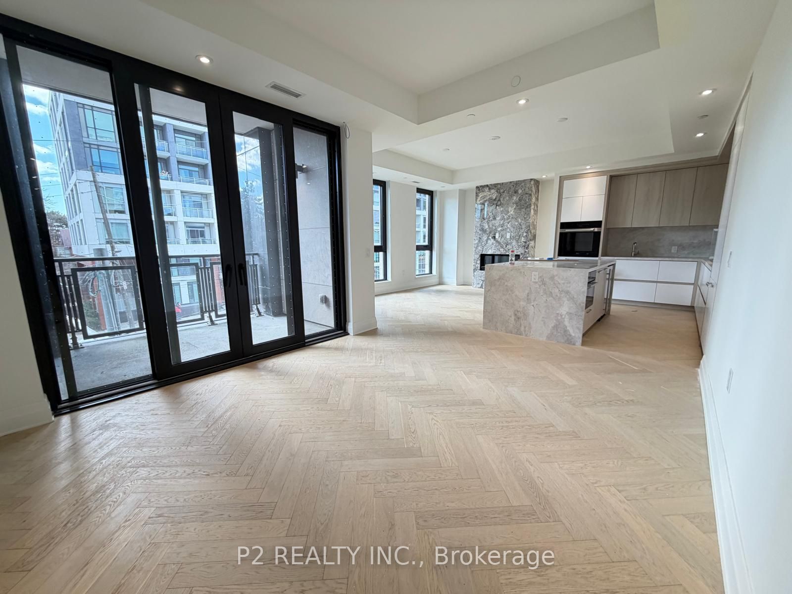 2 Forest Hill Road 310, Toronto, ON M4V 2L3 photo 2