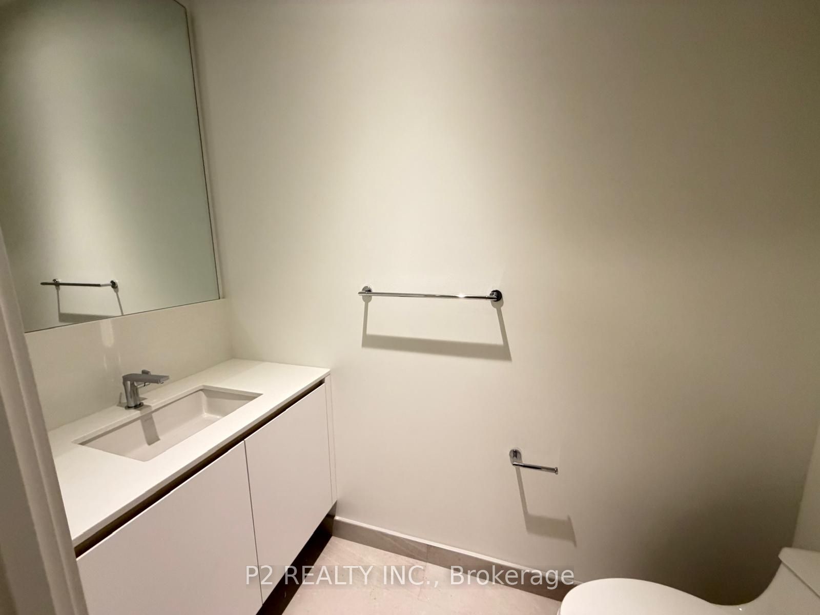 2 Forest Hill Road 310, Toronto, ON M4V 2L3 photo 5
